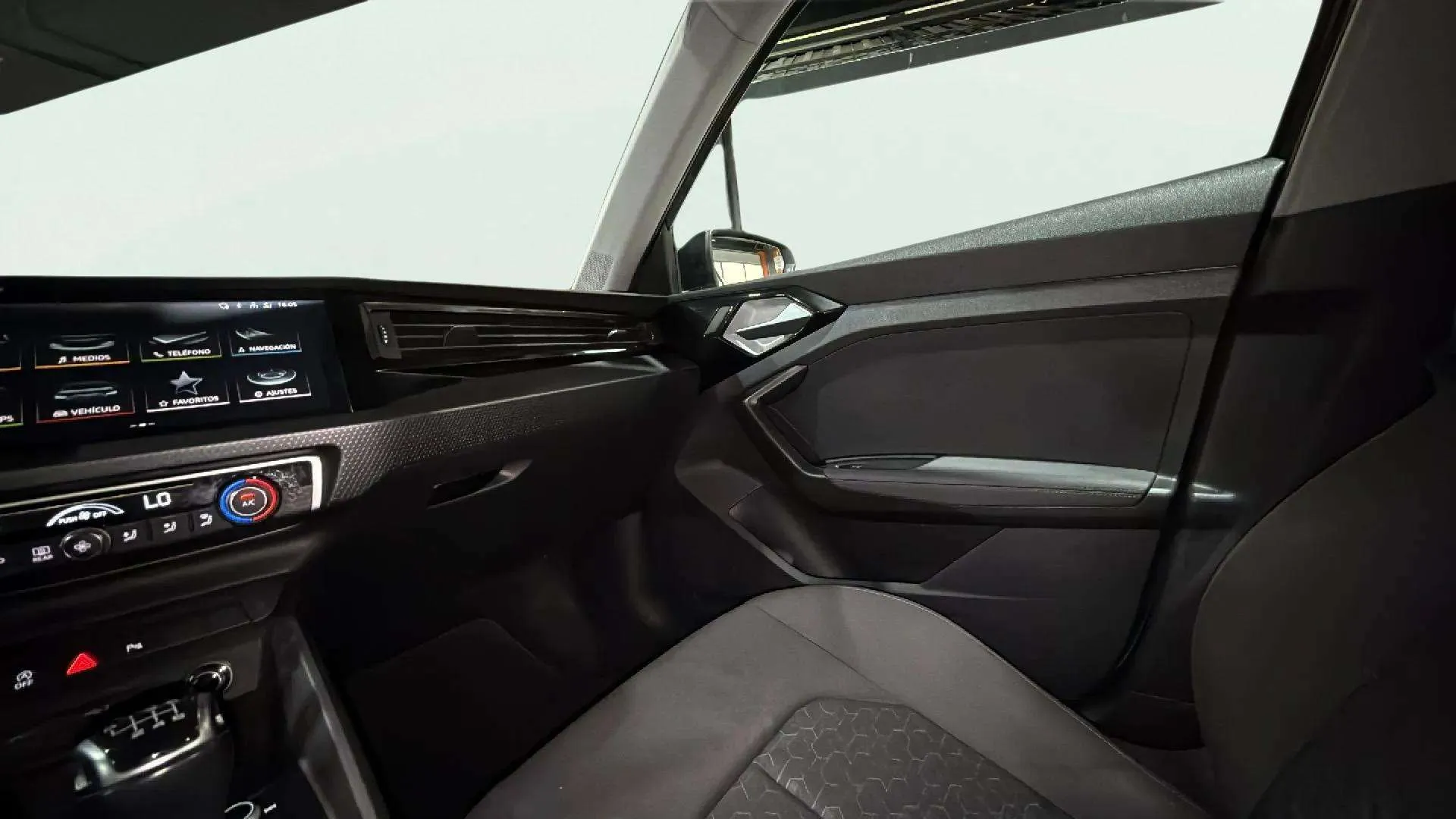 Audi A1 Sportback S line 30 TFSI - foto 15