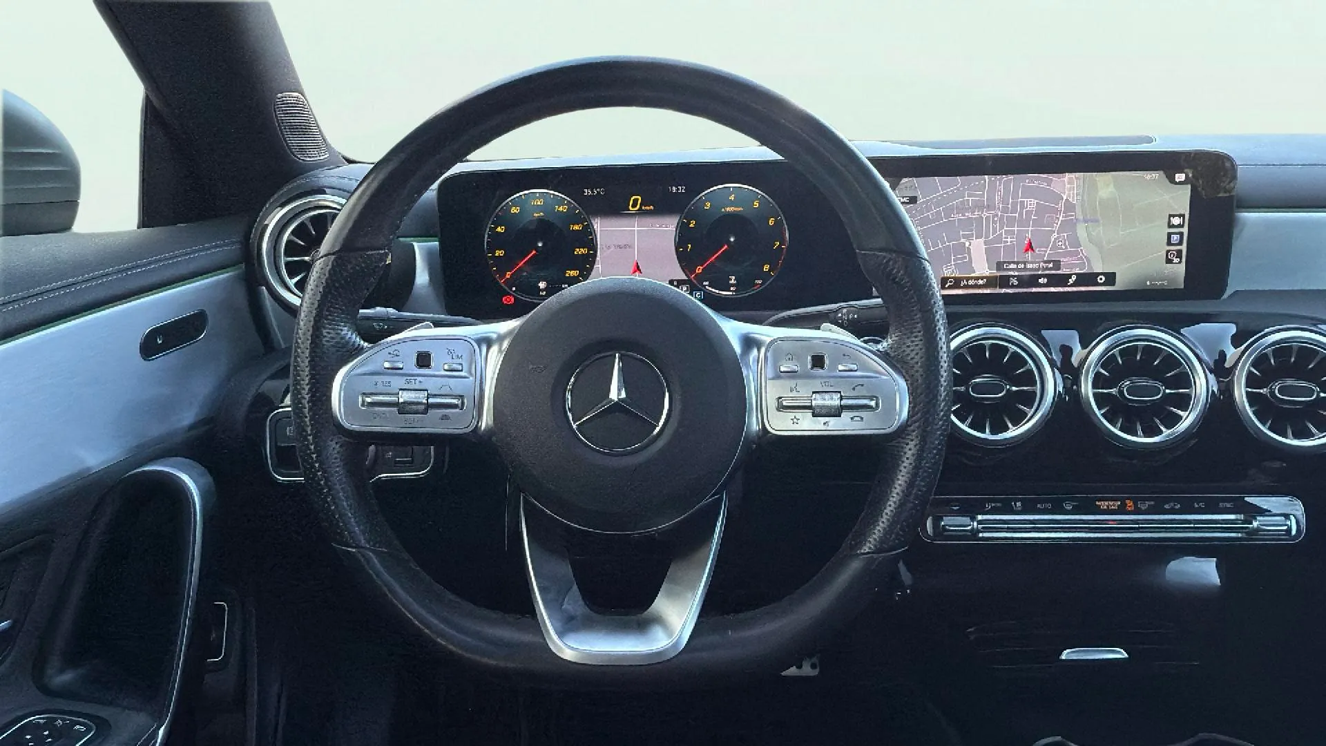 Mercedes-Benz CLA 250 4MATIC - foto 12