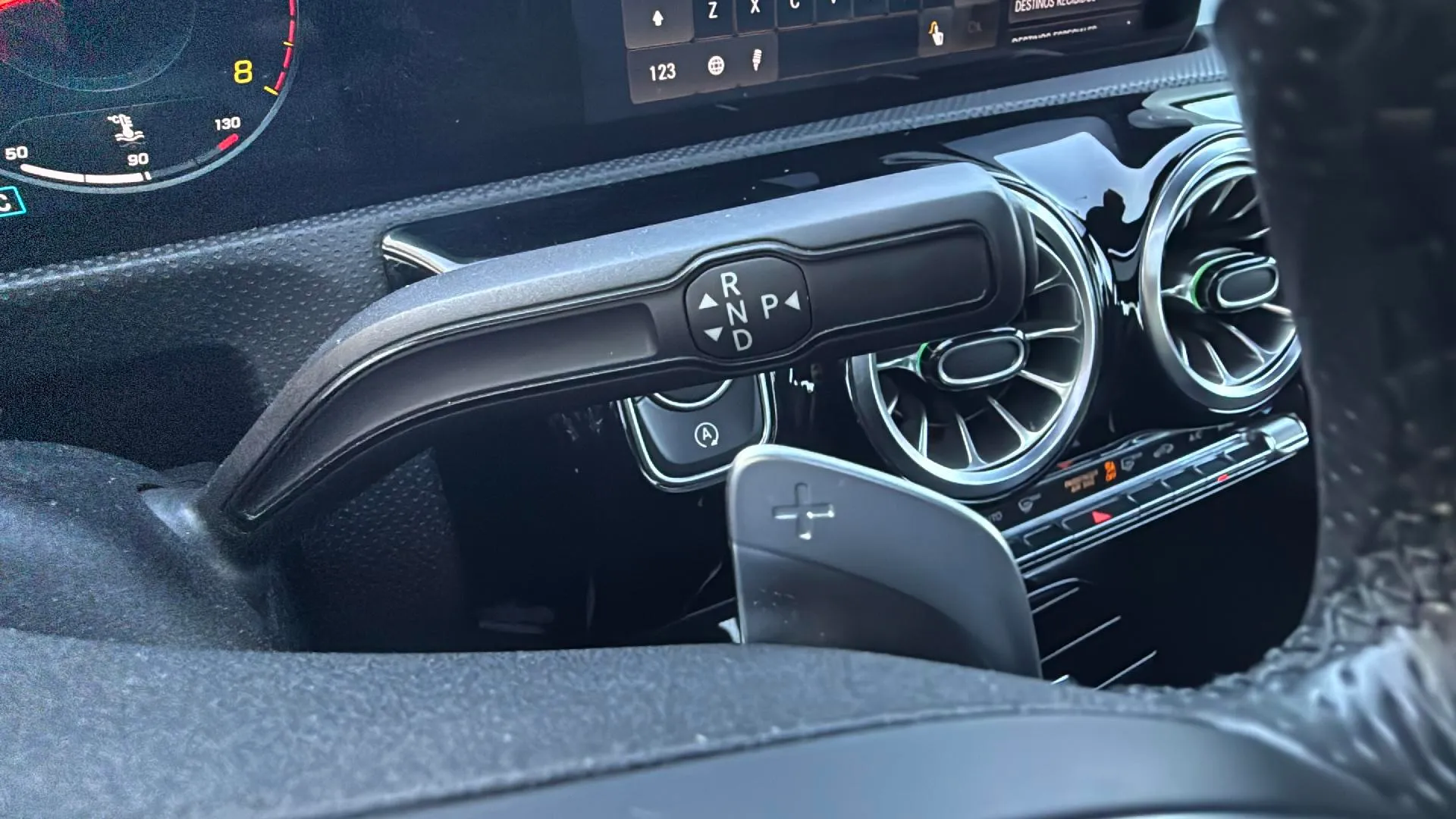 Mercedes-Benz CLA 250 4MATIC - foto 18