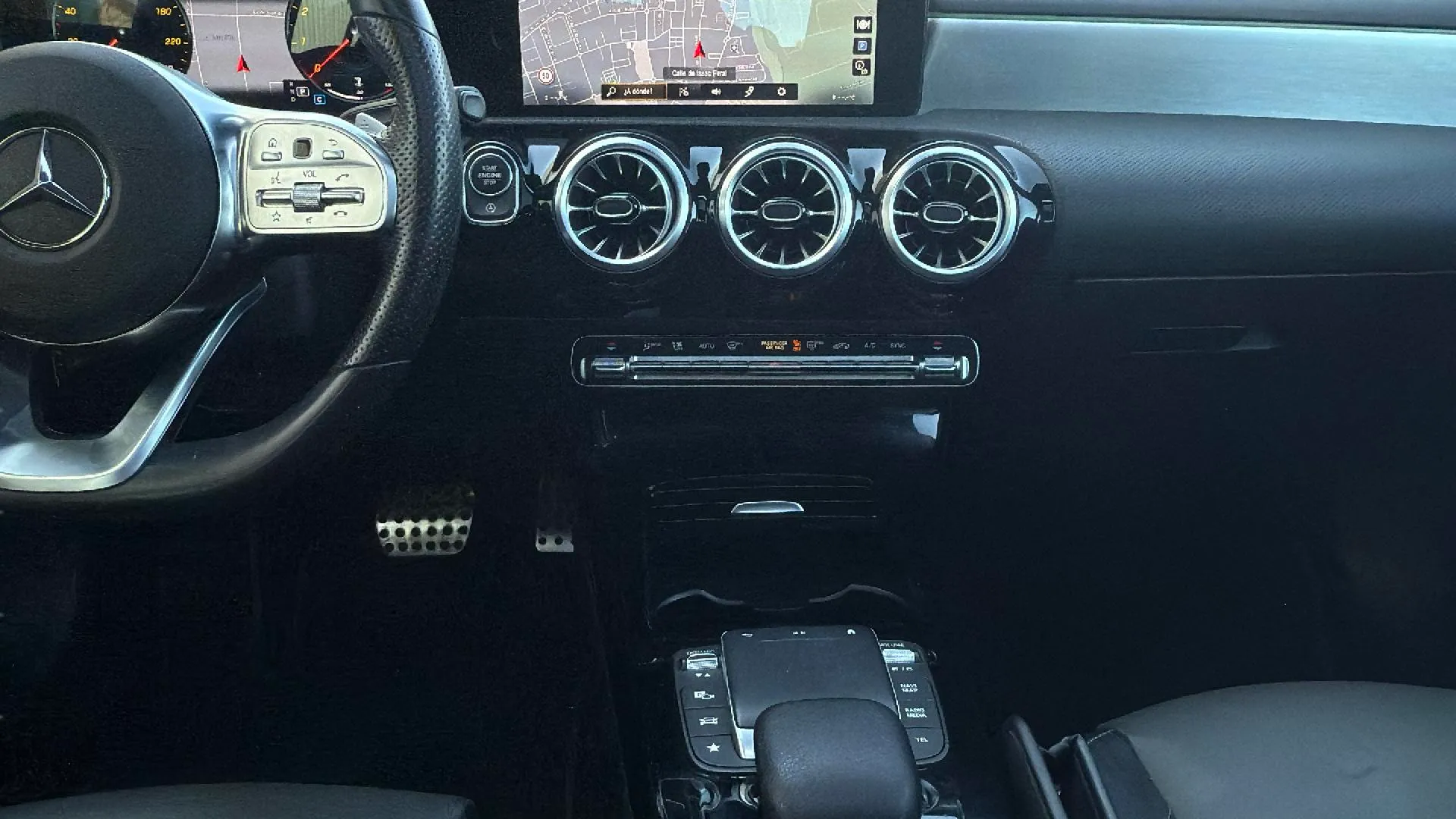 Mercedes-Benz CLA 250 4MATIC - foto 11