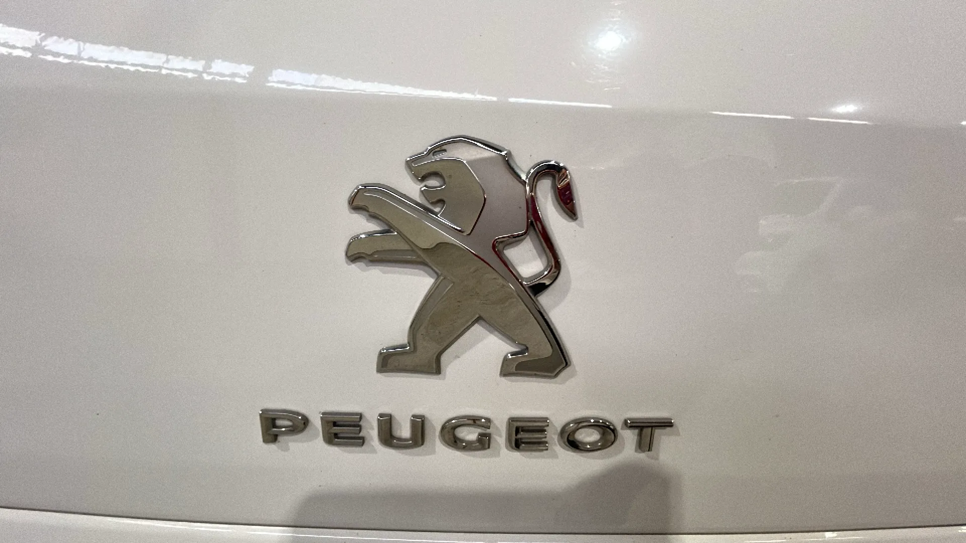 Peugeot Rifter GT BlueHDi 130 - foto 12