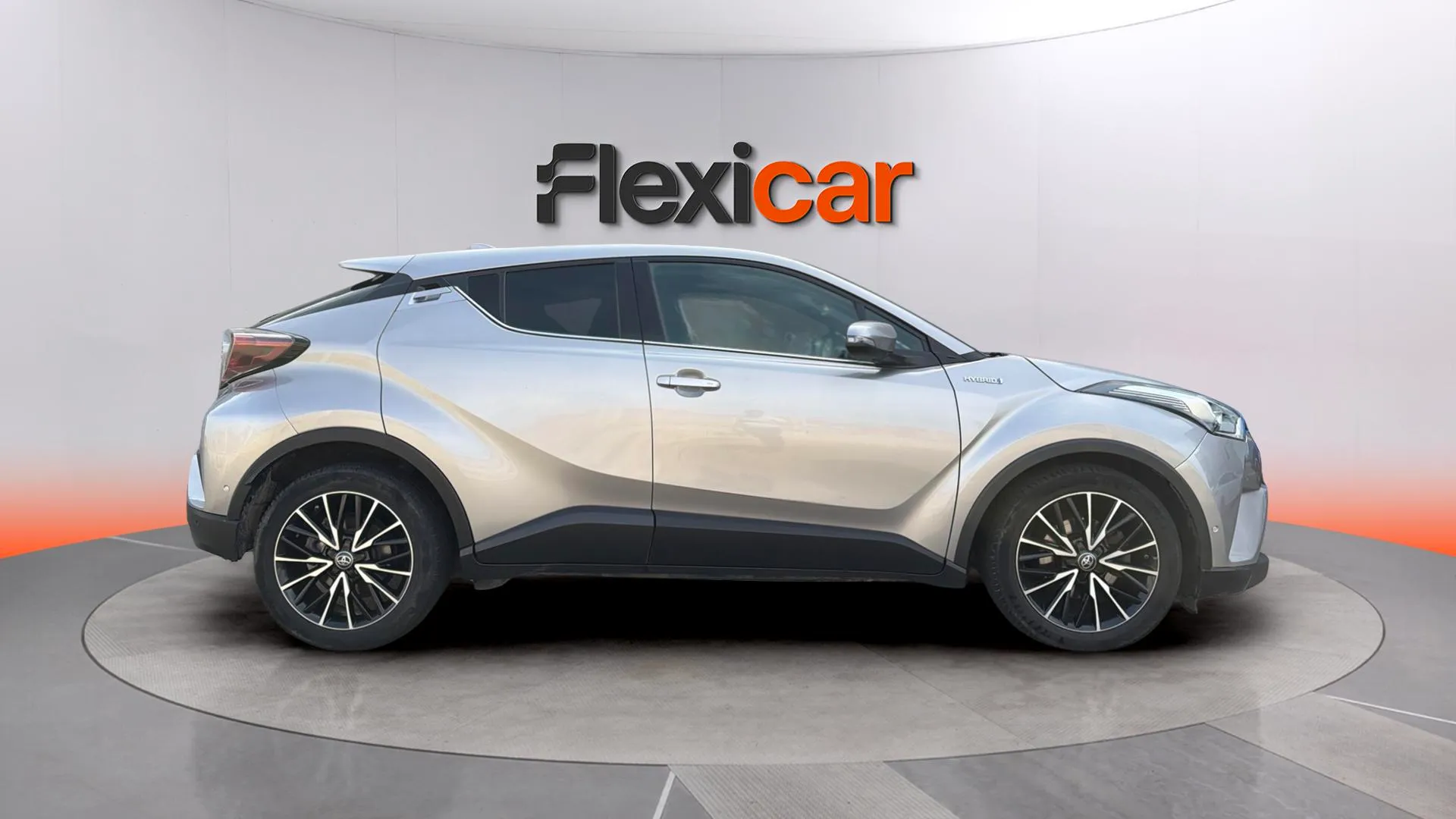 Toyota C-HR 1.8 125H Dynamic Plus - foto 2