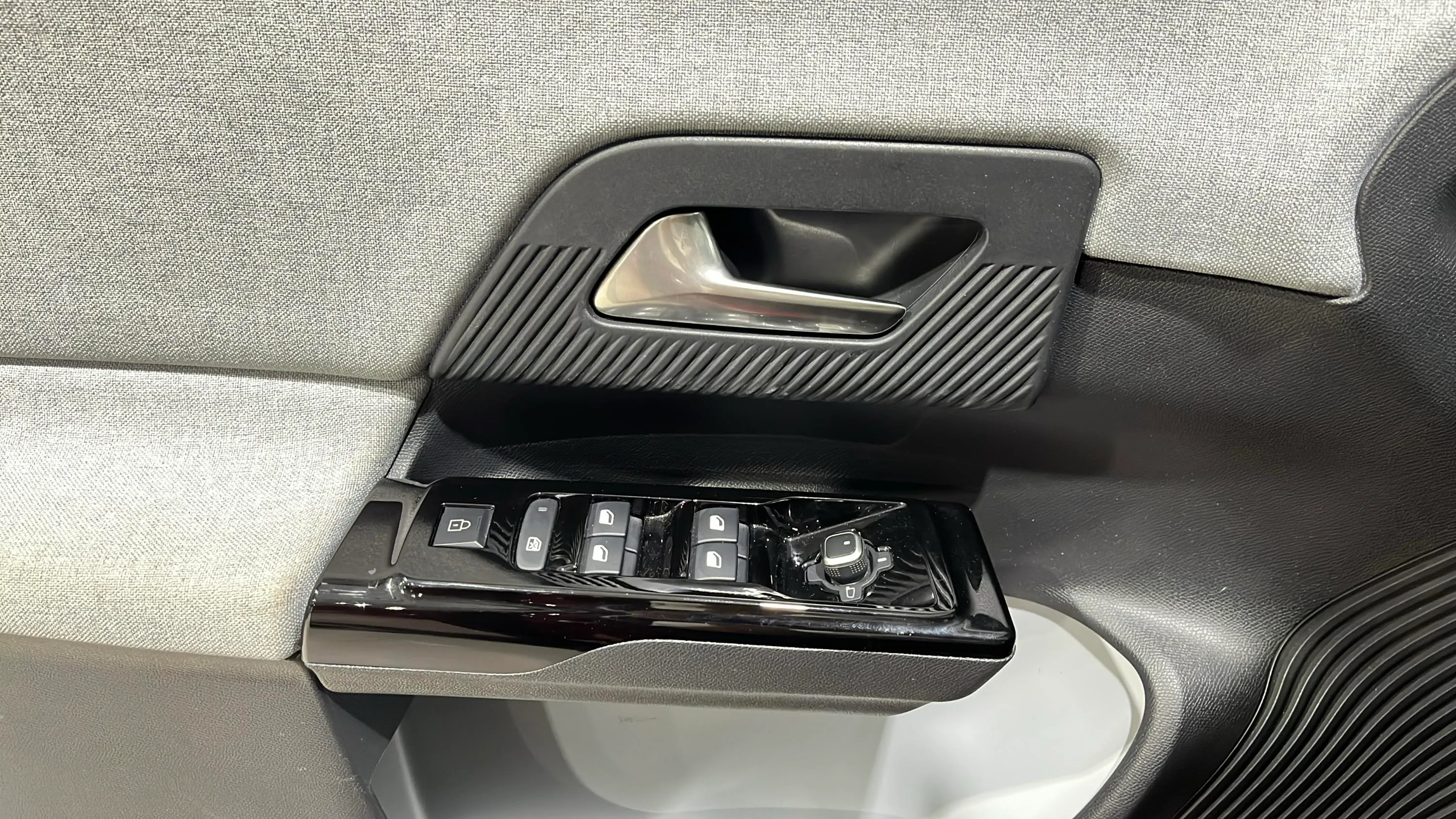 Citroën C5 Aircross Hybrid e-DCS6 Plus - foto 14
