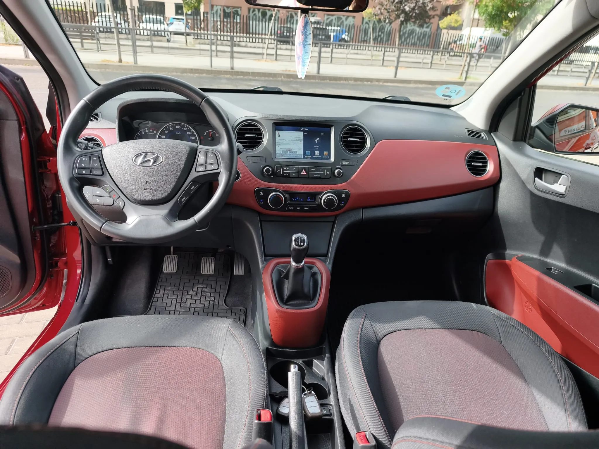 Hyundai i10 1.2 Tecno - foto 17