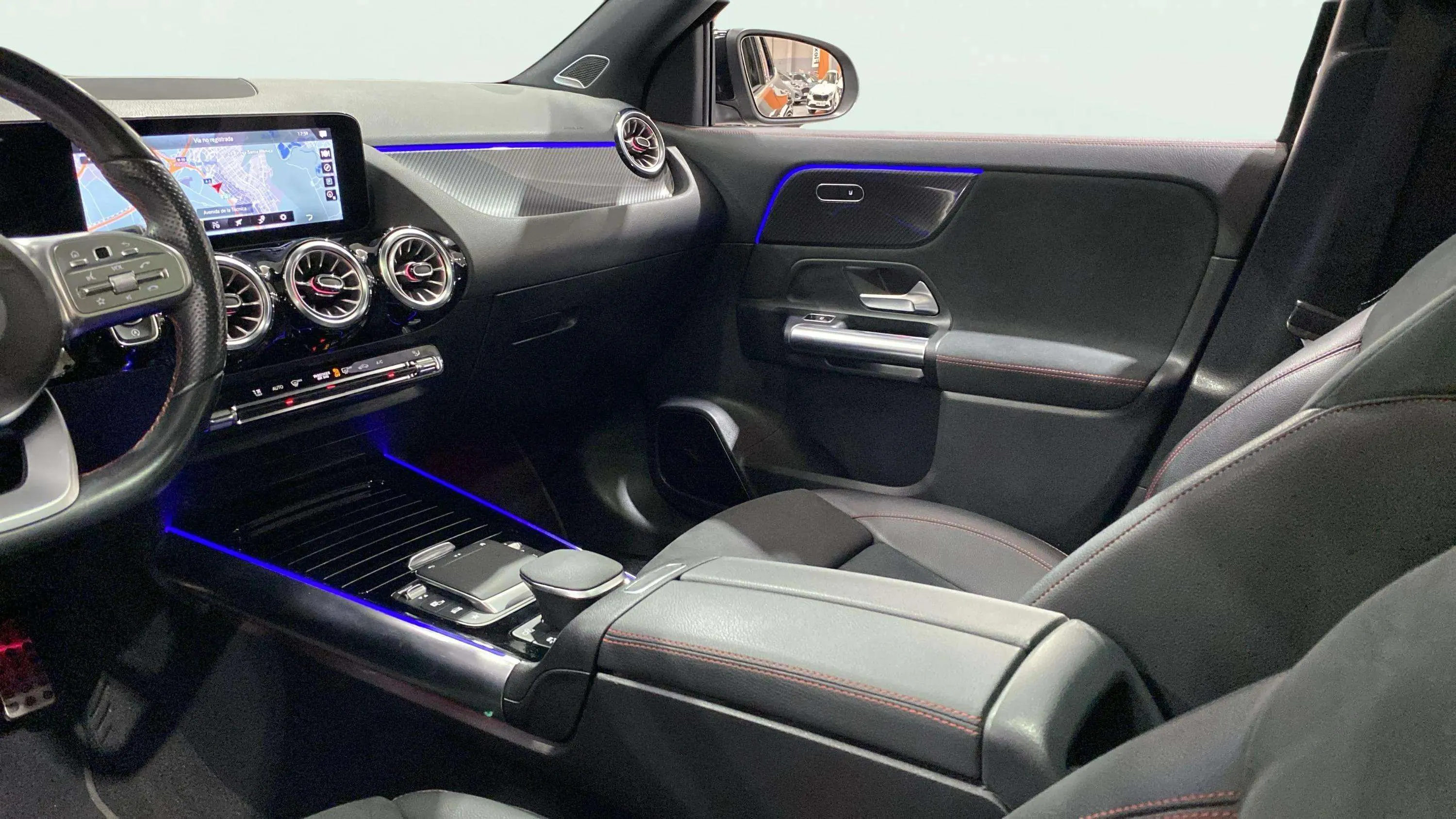 Mercedes-Benz GLA Mercedes-AMG GLA 35 4MATIC - foto 37