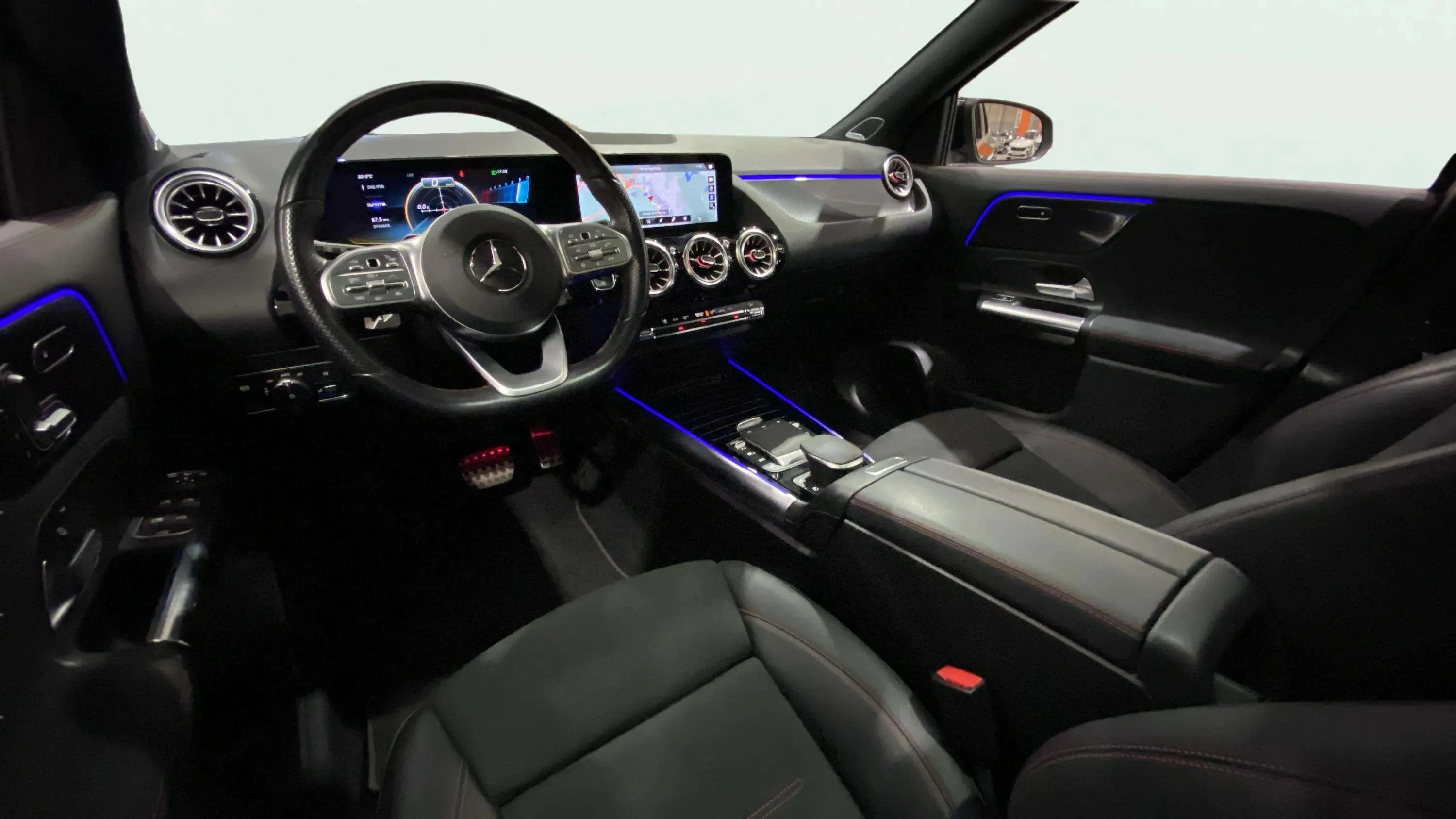 Mercedes-Benz GLA Mercedes-AMG GLA 35 4MATIC - foto 35