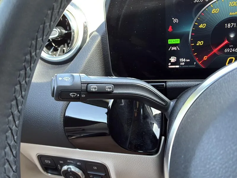 Mercedes-Benz GLA 250 e - foto 16