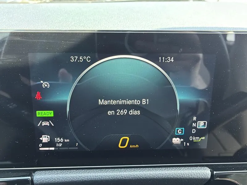 Mercedes-Benz GLA 250 e - foto 30
