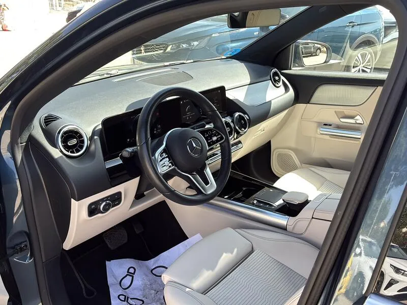 Mercedes-Benz GLA 250 e - foto 10
