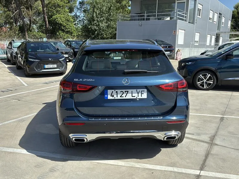 Mercedes-Benz GLA 250 e - foto 5