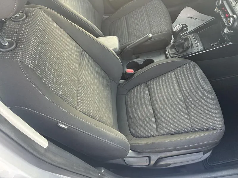 Kia Stonic 1.0 T-GDi - foto 21