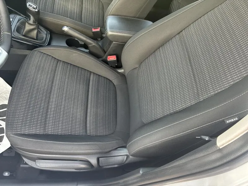 Kia Stonic 1.0 T-GDi - foto 28