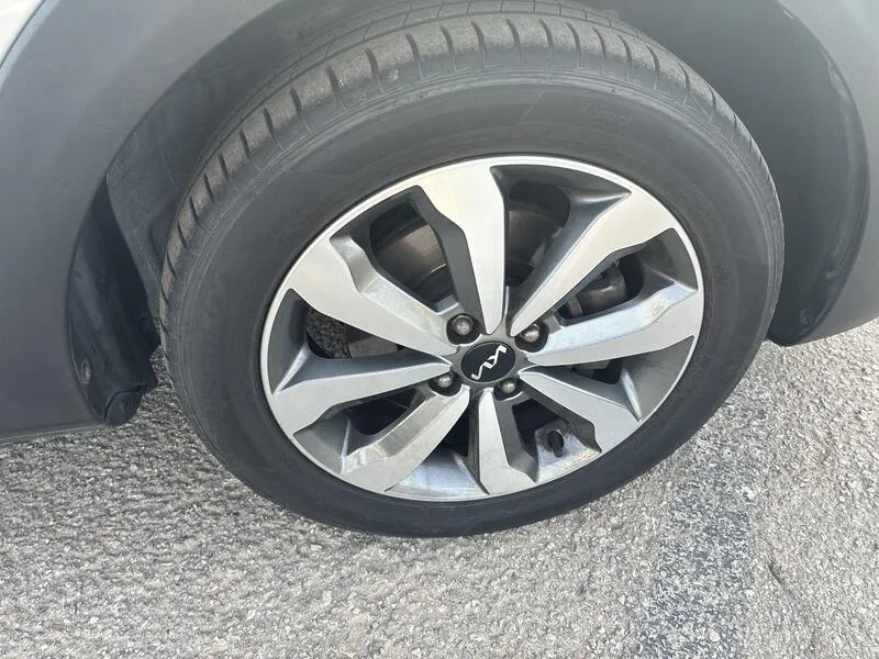 Kia Stonic 1.0 T-GDi - foto 16
