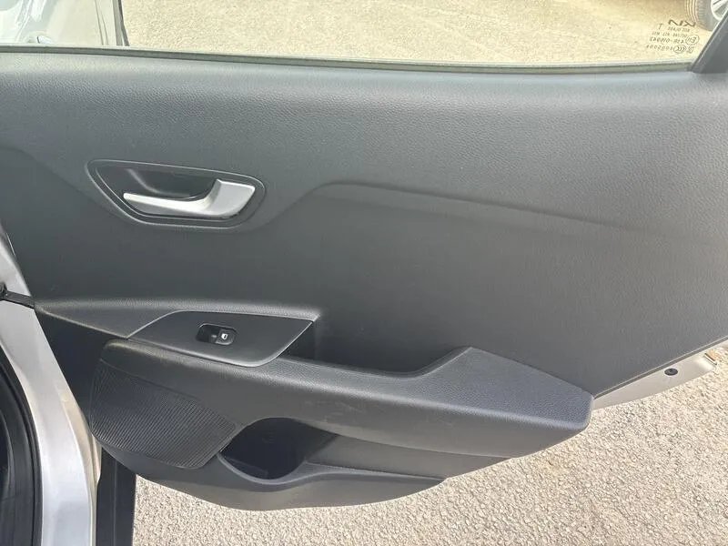 Kia Stonic 1.0 T-GDi - foto 22
