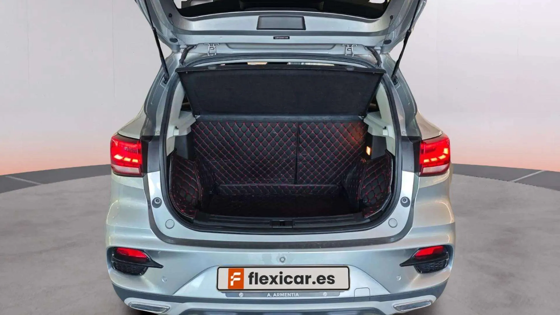 MG ZS 1.5 Luxury - foto 33