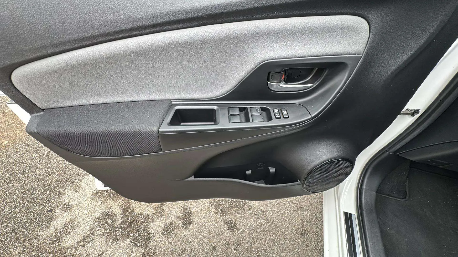Toyota Yaris 1.5 Hybrid Active - foto 17