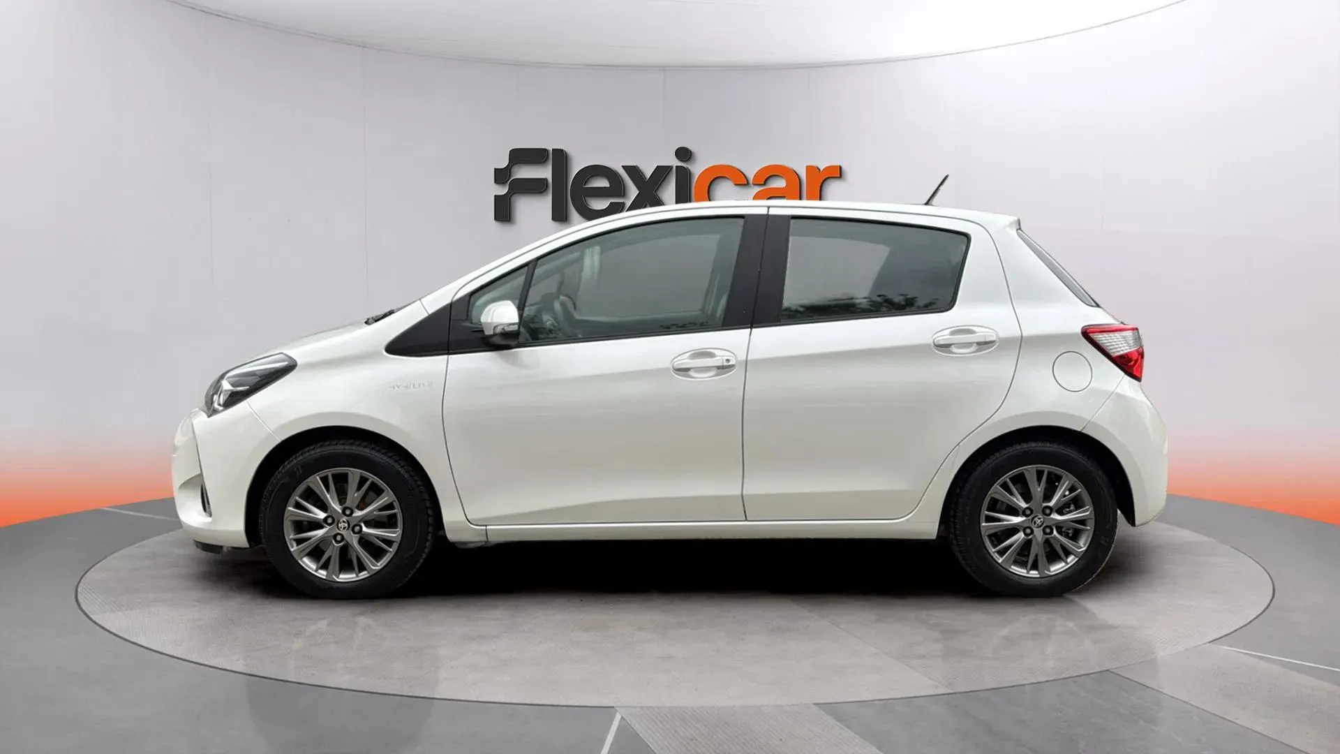 Toyota Yaris 1.5 Hybrid Active - foto 4