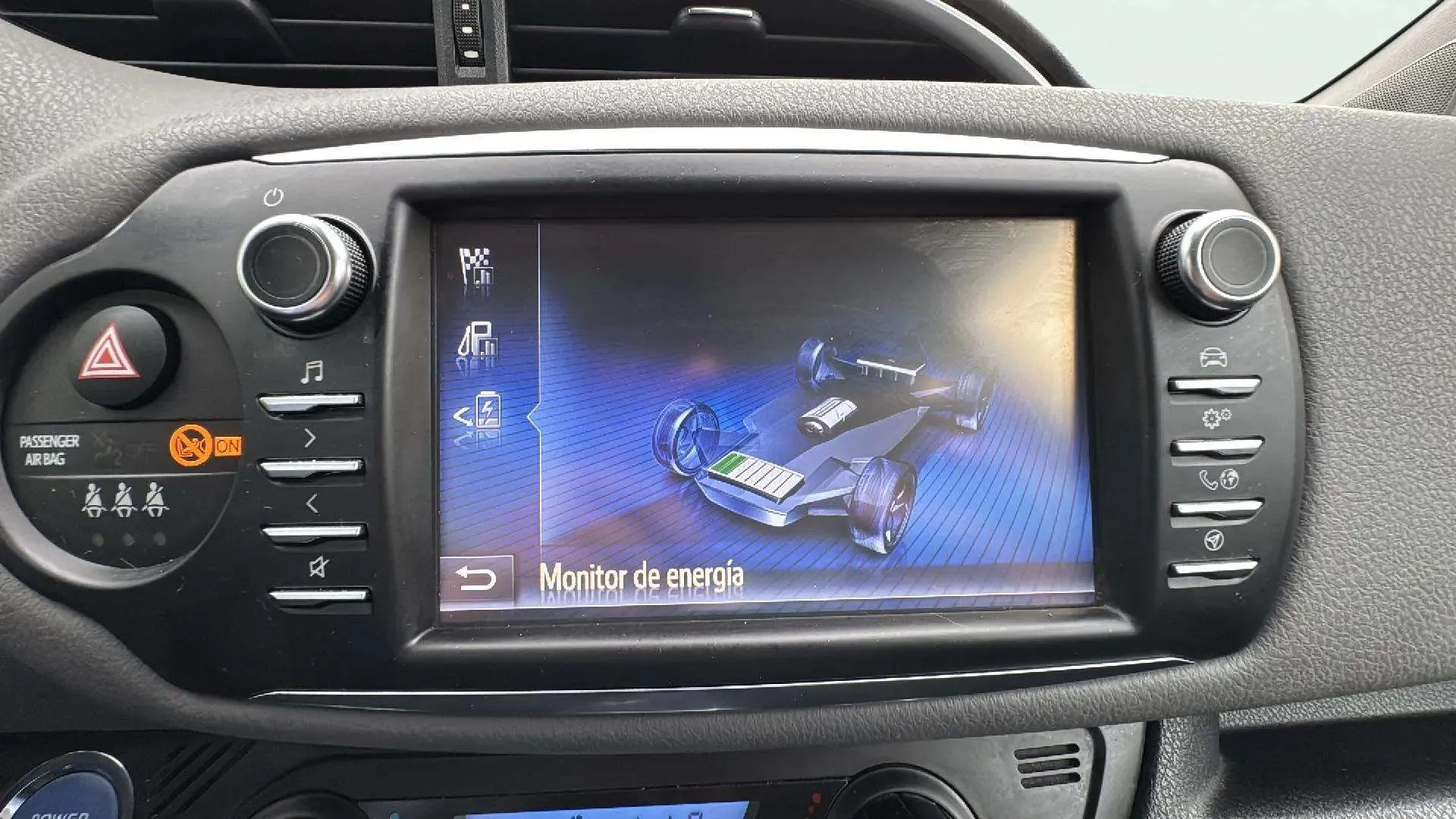 Toyota Yaris 1.5 Hybrid Active - foto 27