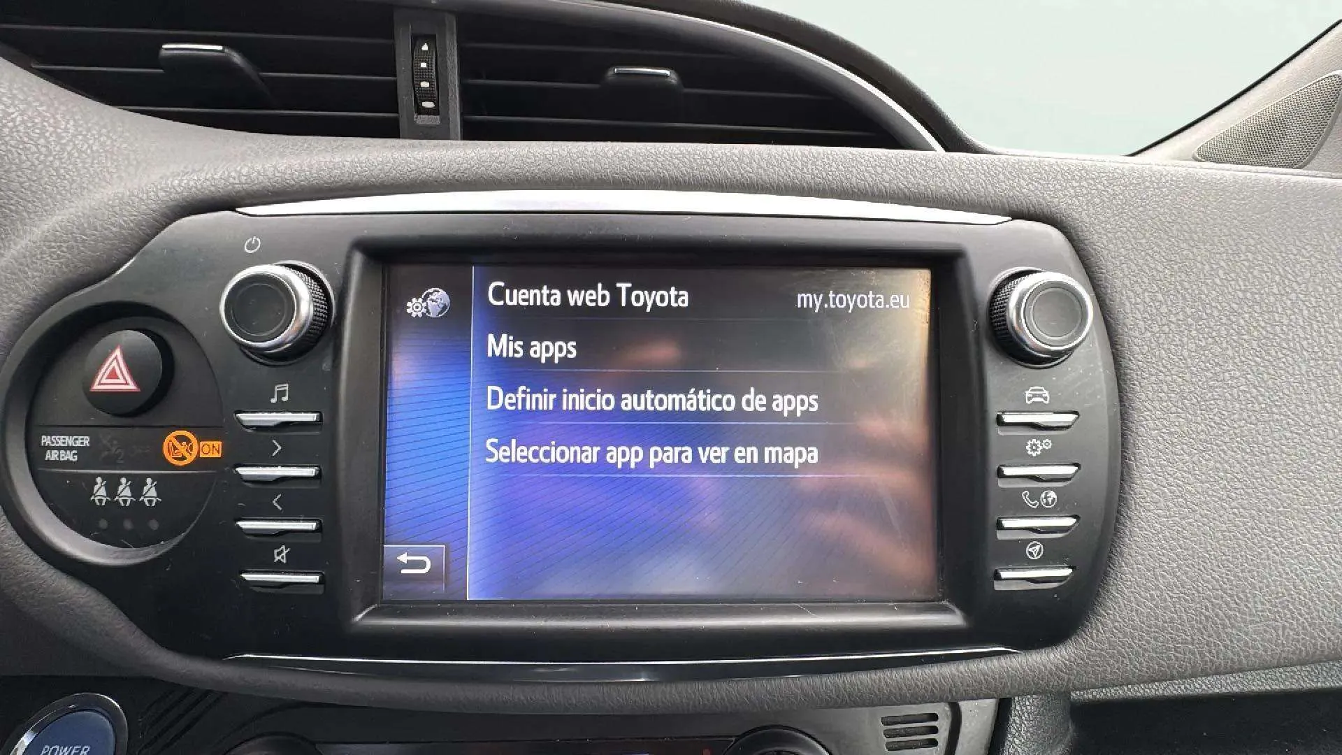 Toyota Yaris 1.5 Hybrid Active - foto 35