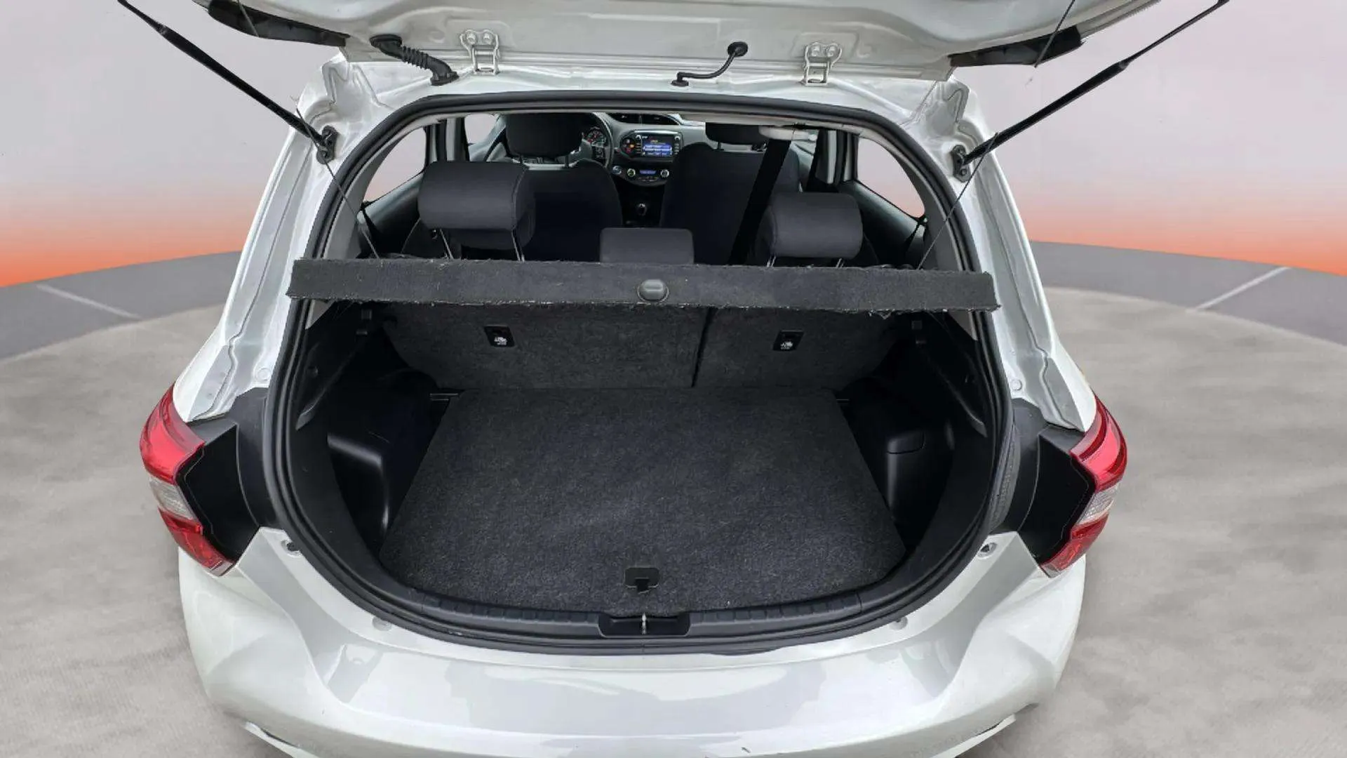 Toyota Yaris 1.5 Hybrid Active - foto 23