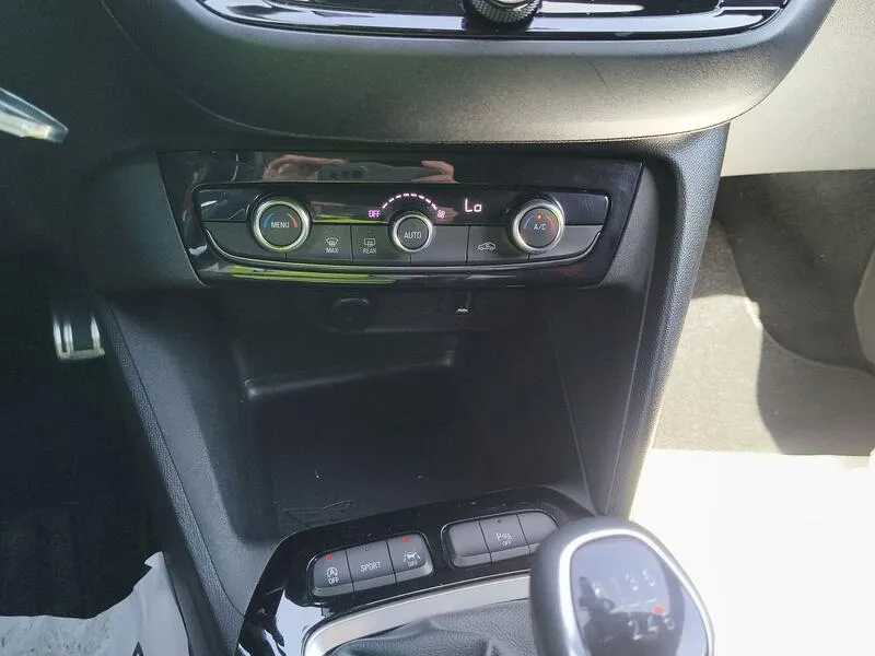 Opel Corsa 1.2T GS-Line **comercial** - foto 21