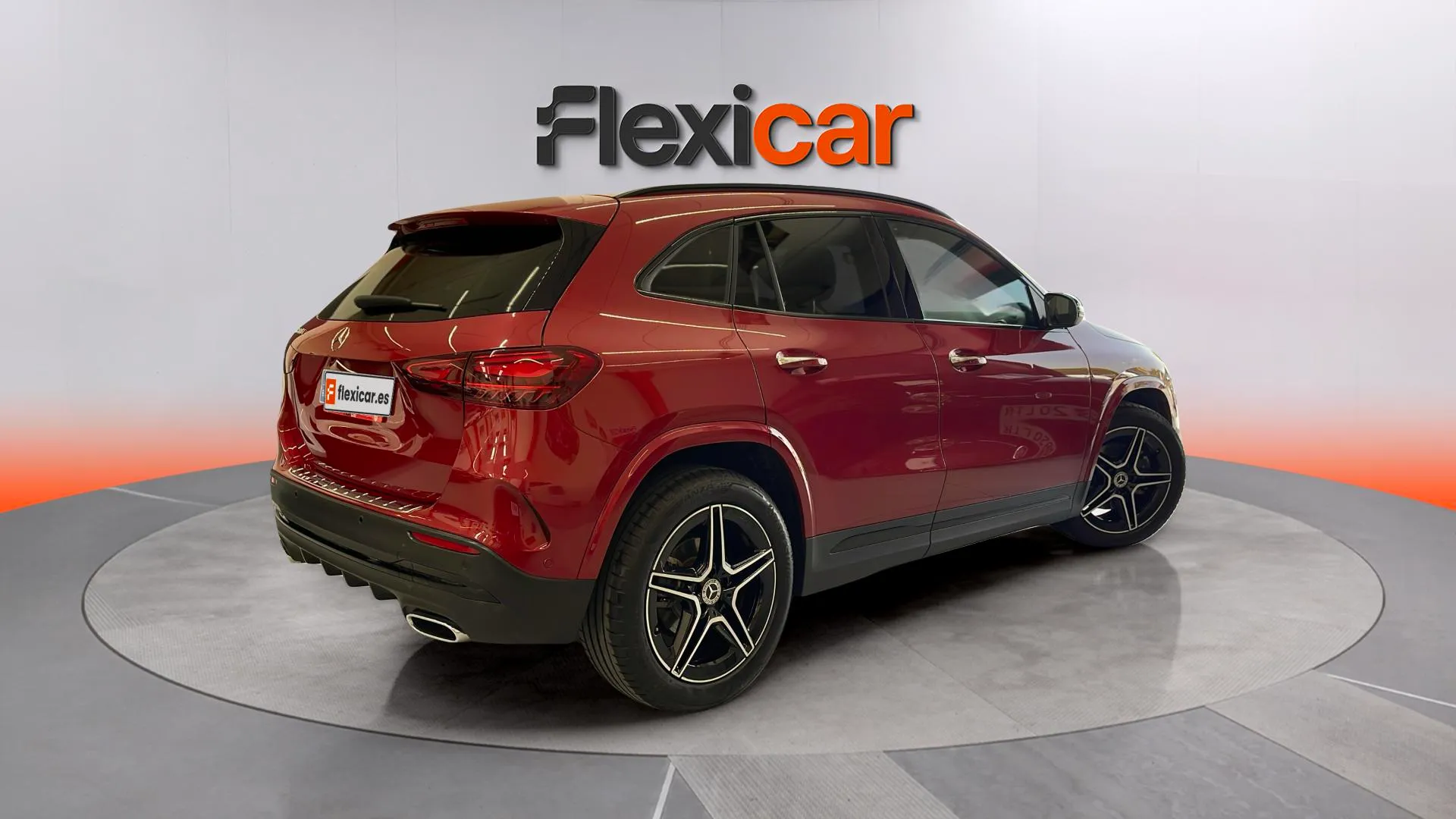 Mercedes-Benz GLA 200 D - foto 8