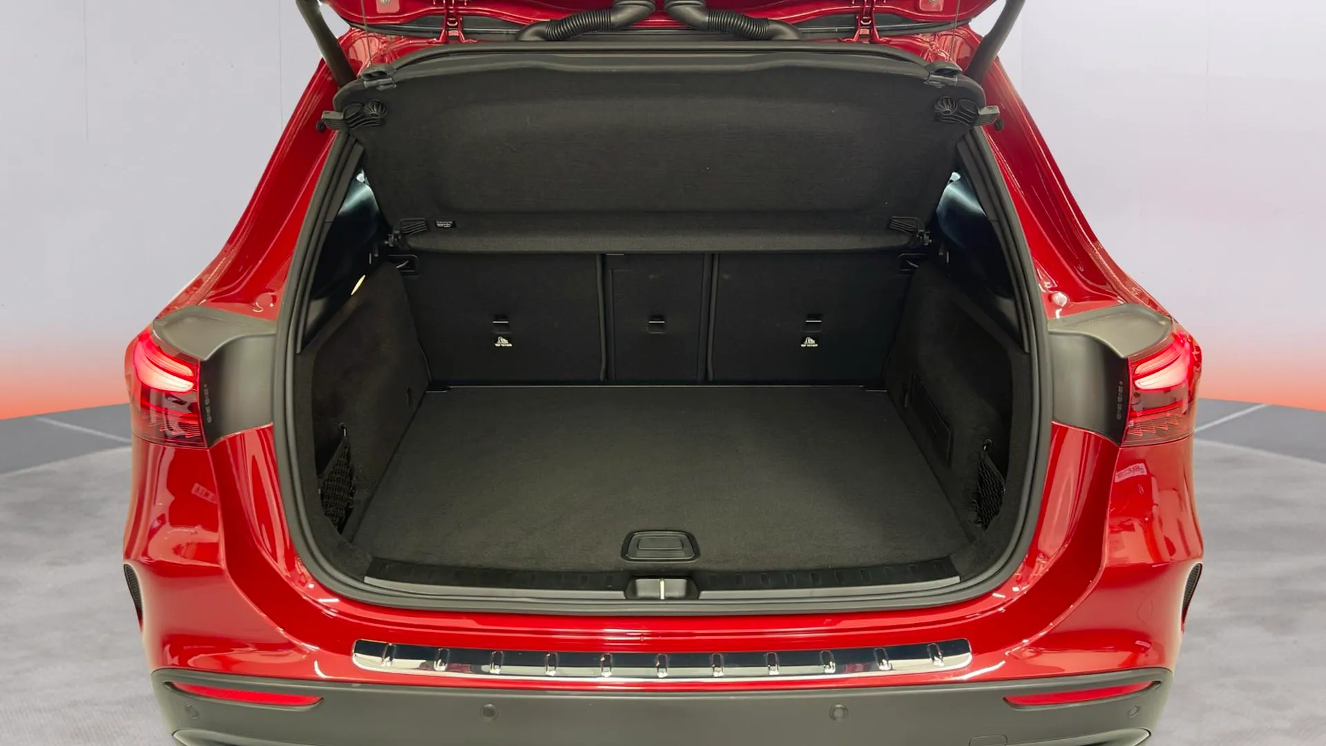 Mercedes-Benz GLA 200 D - foto 25
