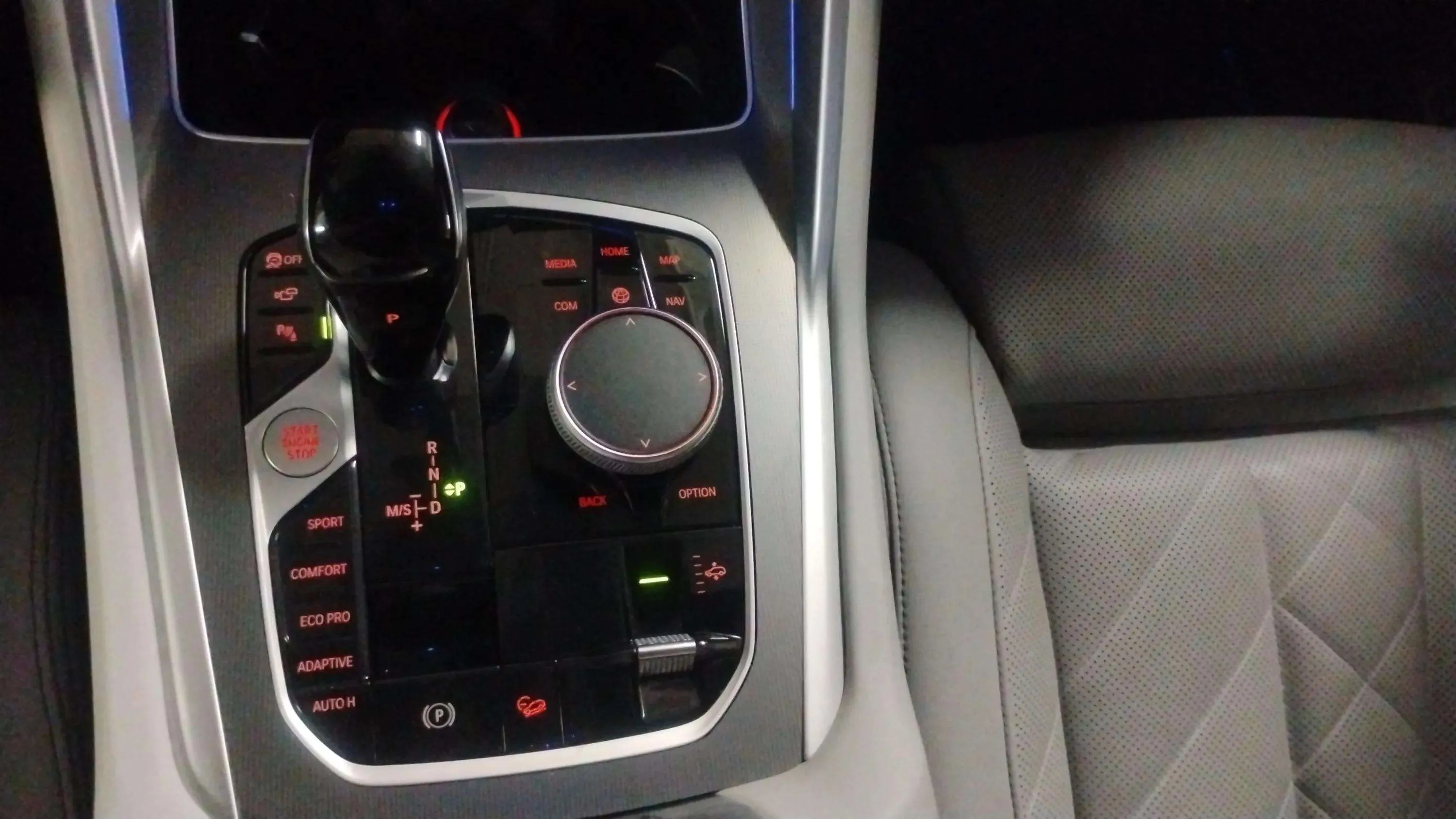 BMW X6 xDrive40d - foto 26