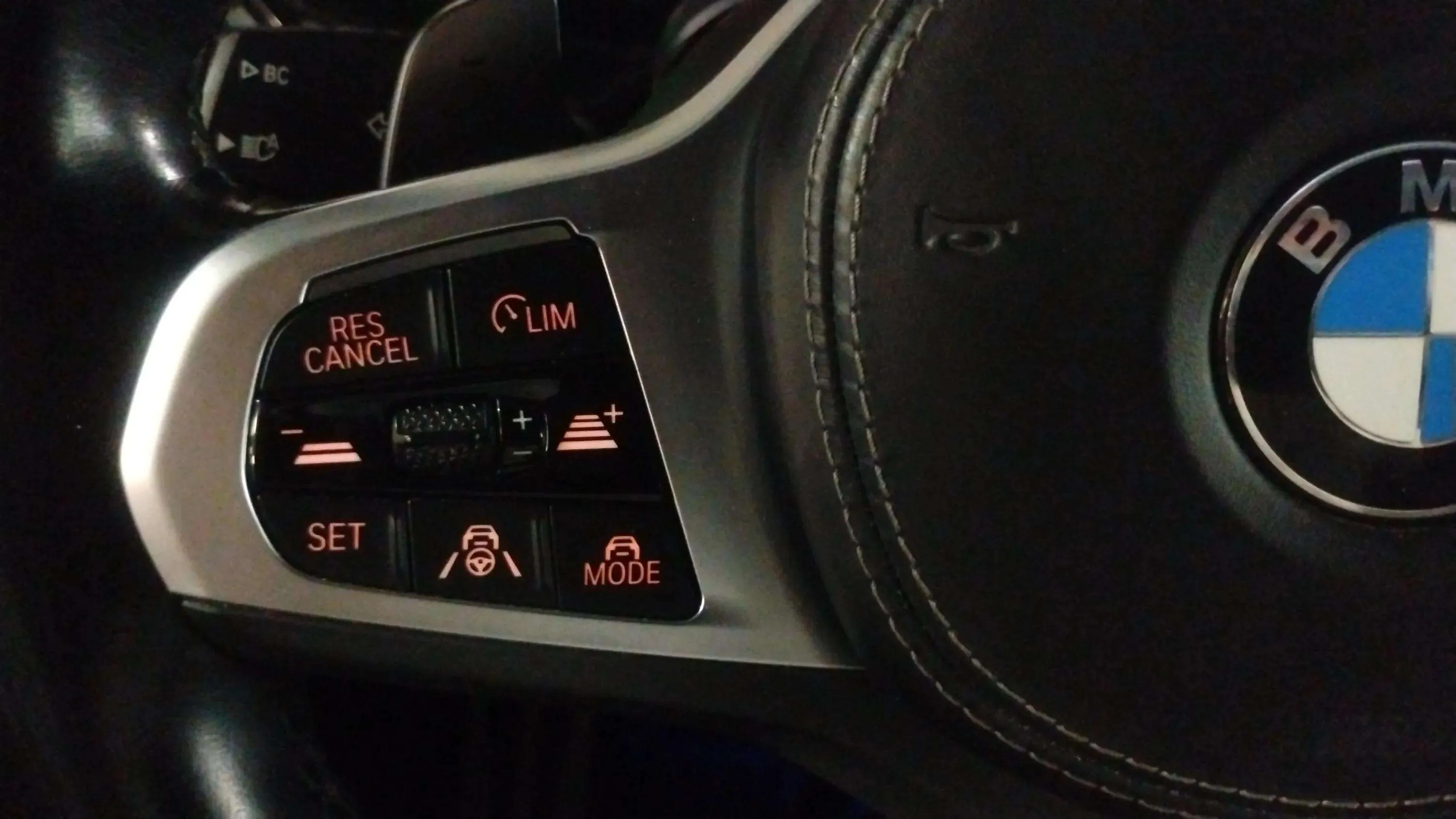 BMW X6 xDrive40d - foto 21