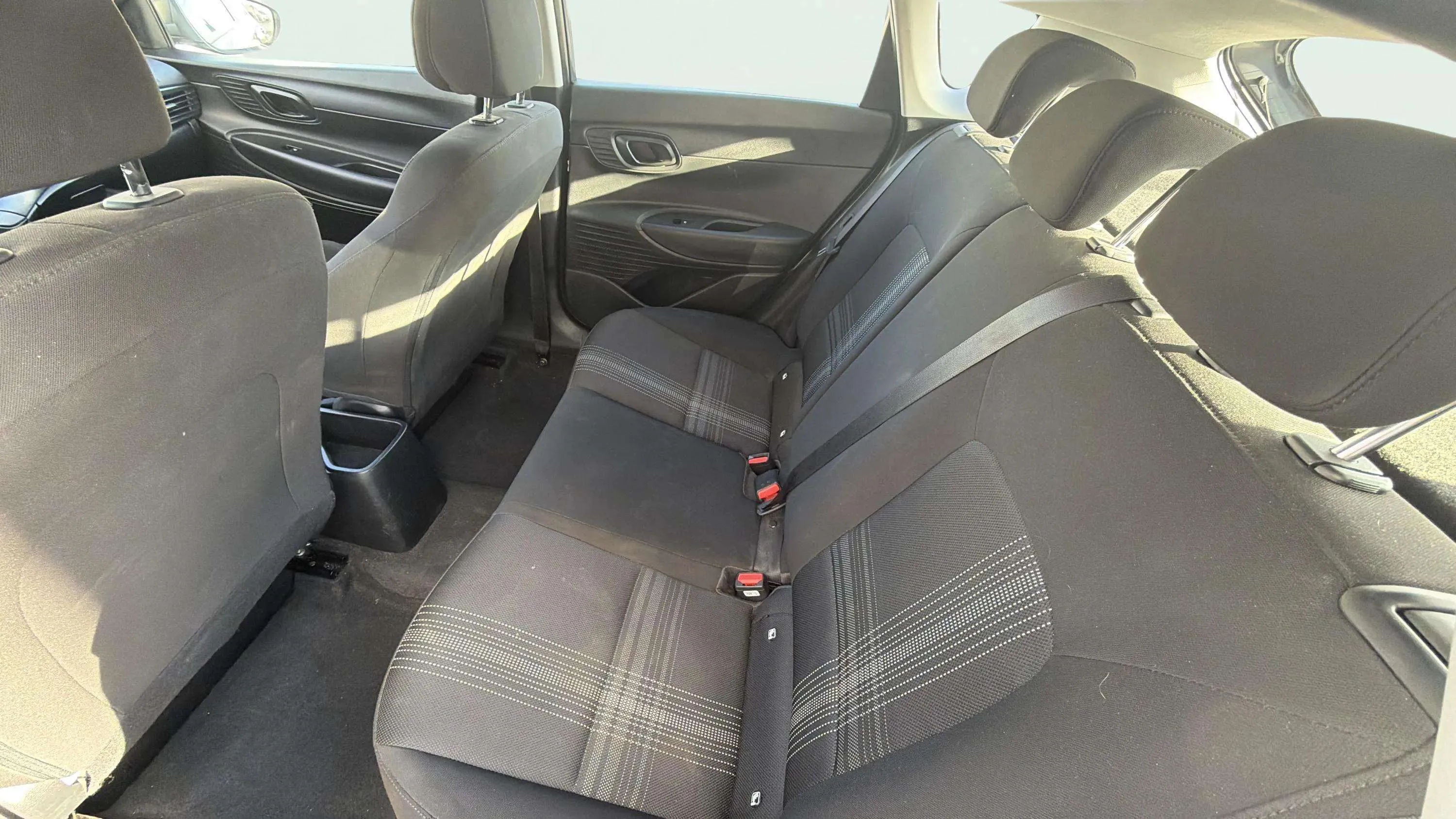 Hyundai Bayon 1.2 MPI Essence - foto 17