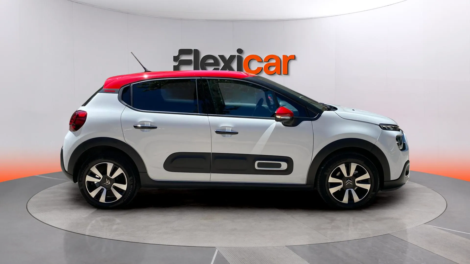 Citroën C3 PureTech Shine - foto 8