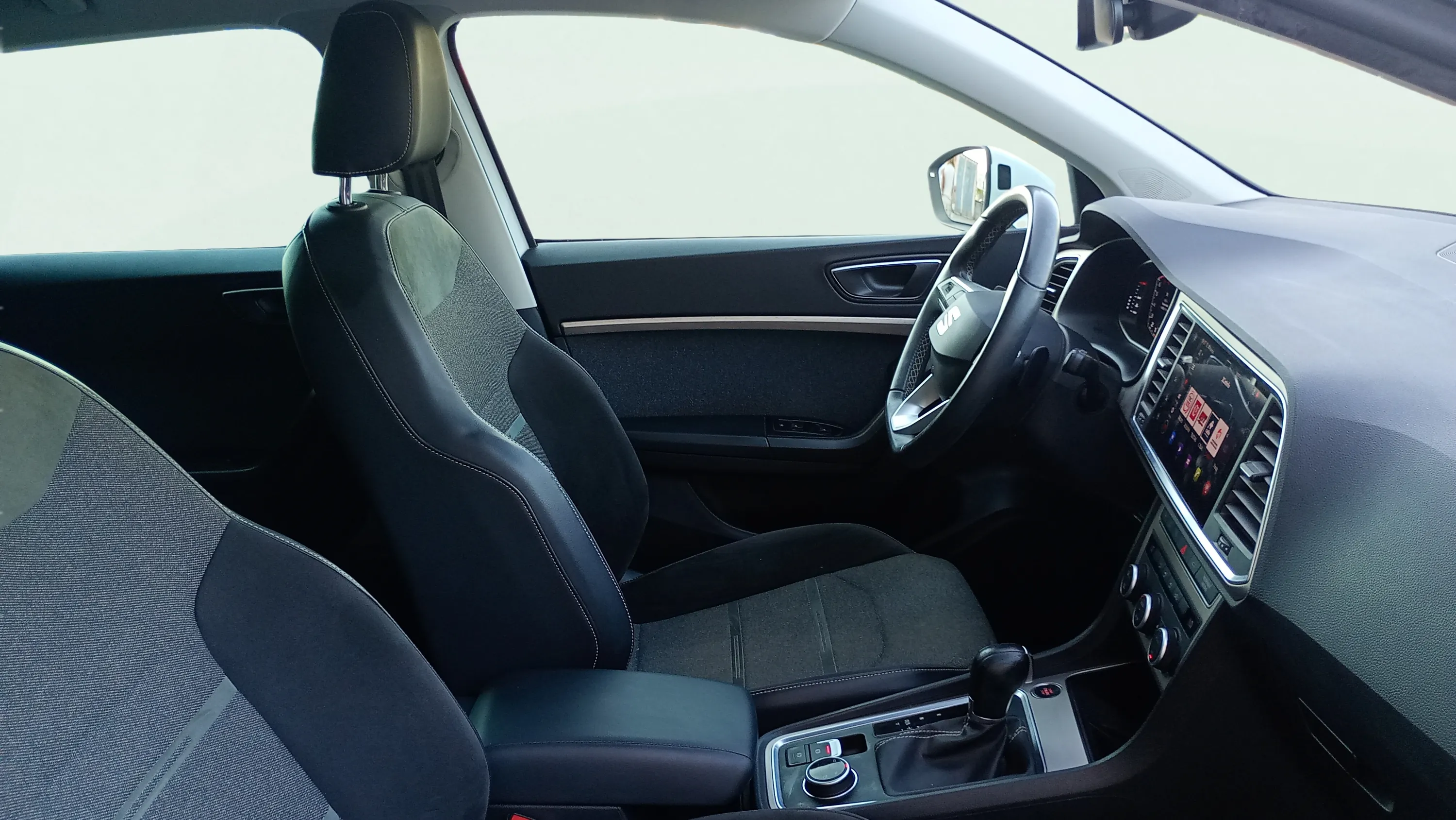 SEAT Ateca 1.5 TSI DSG X-Perience Go XL - foto 13