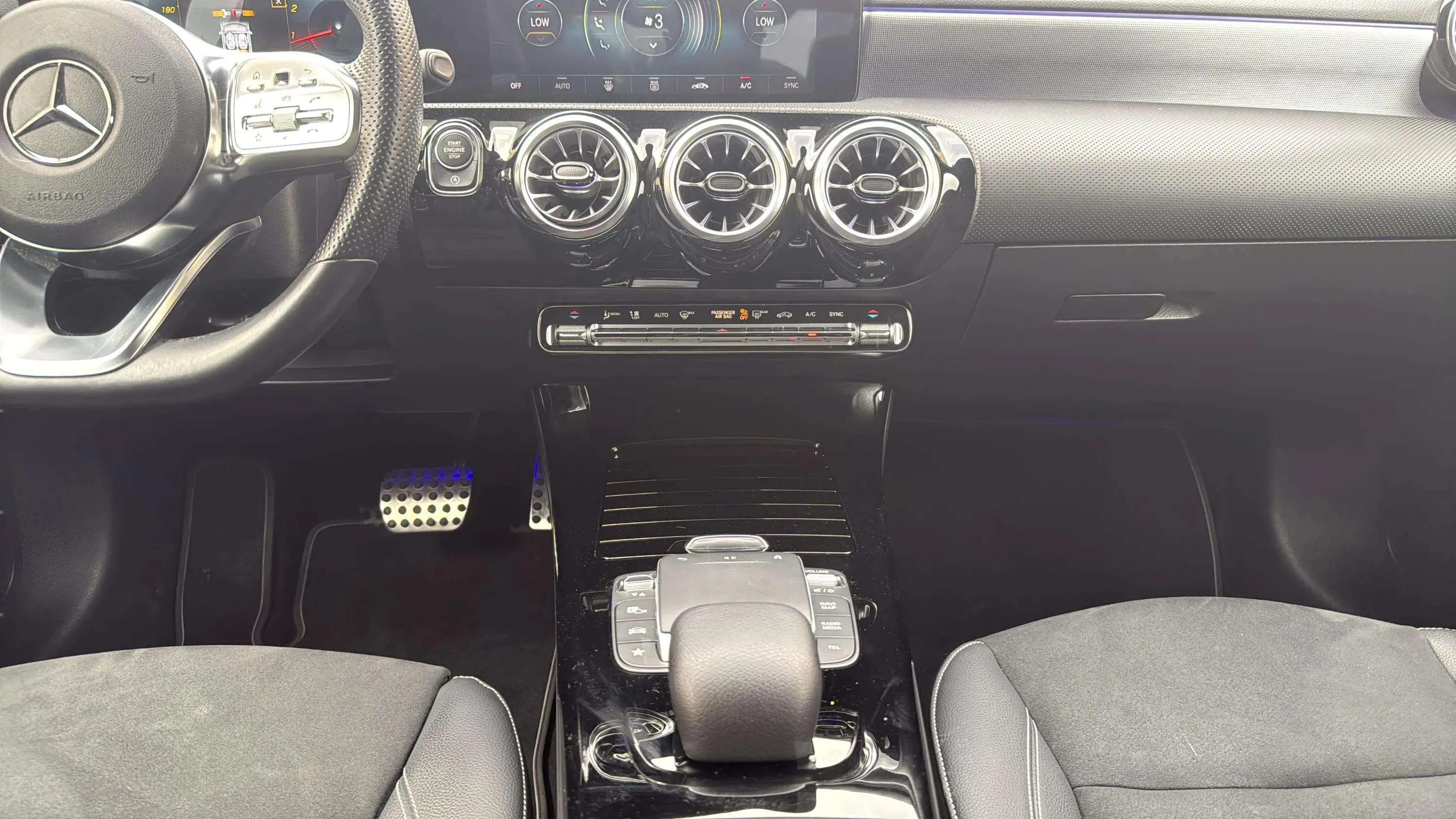 Mercedes-Benz CLA 250 4MATIC - foto 18