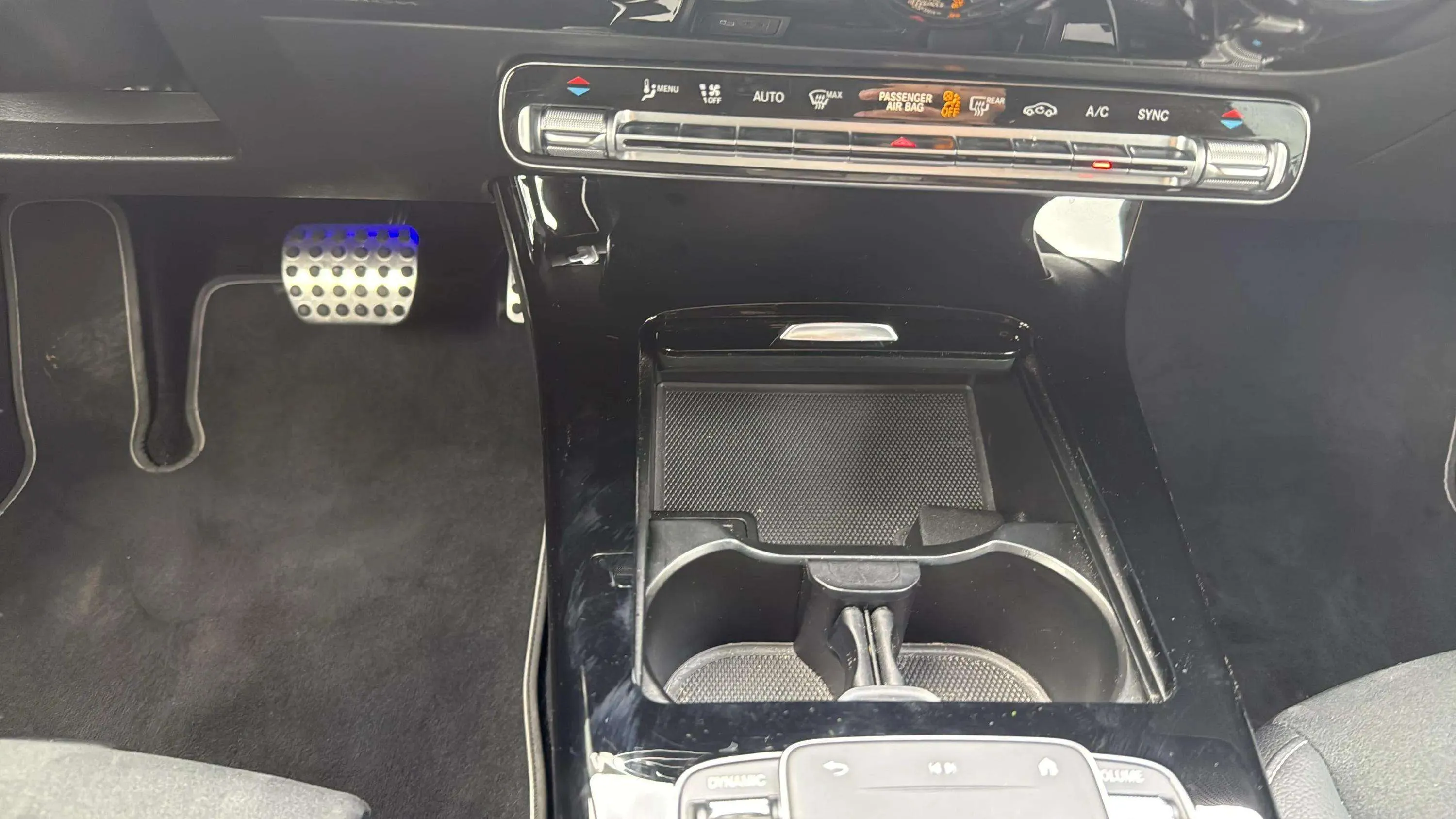 Mercedes-Benz CLA 250 4MATIC - foto 30