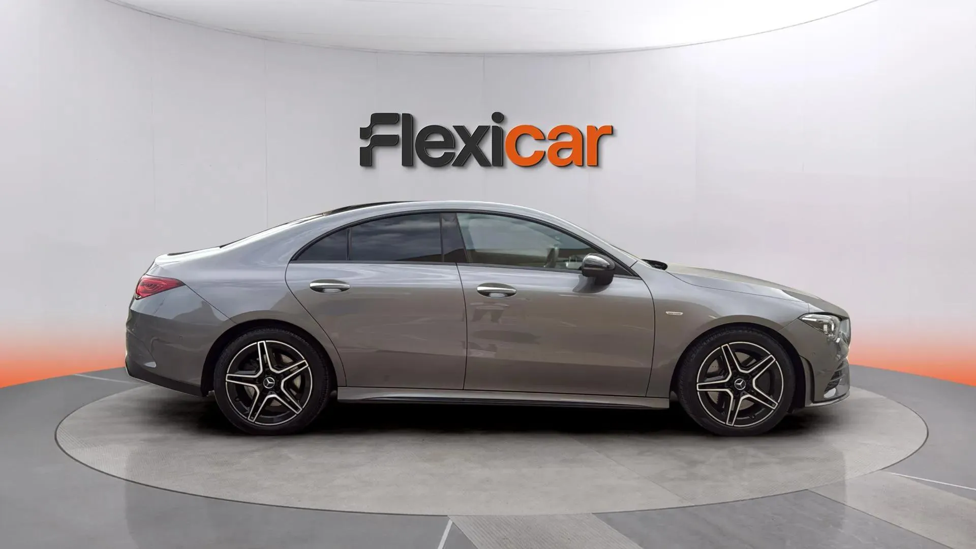 Mercedes-Benz CLA 250 4MATIC - foto 3