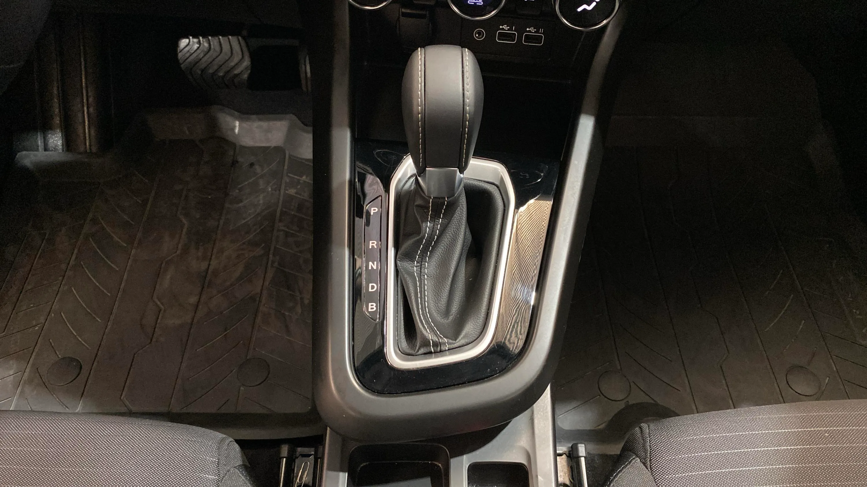 Renault Arkana Evolution E-Tech full hybrid - foto 26