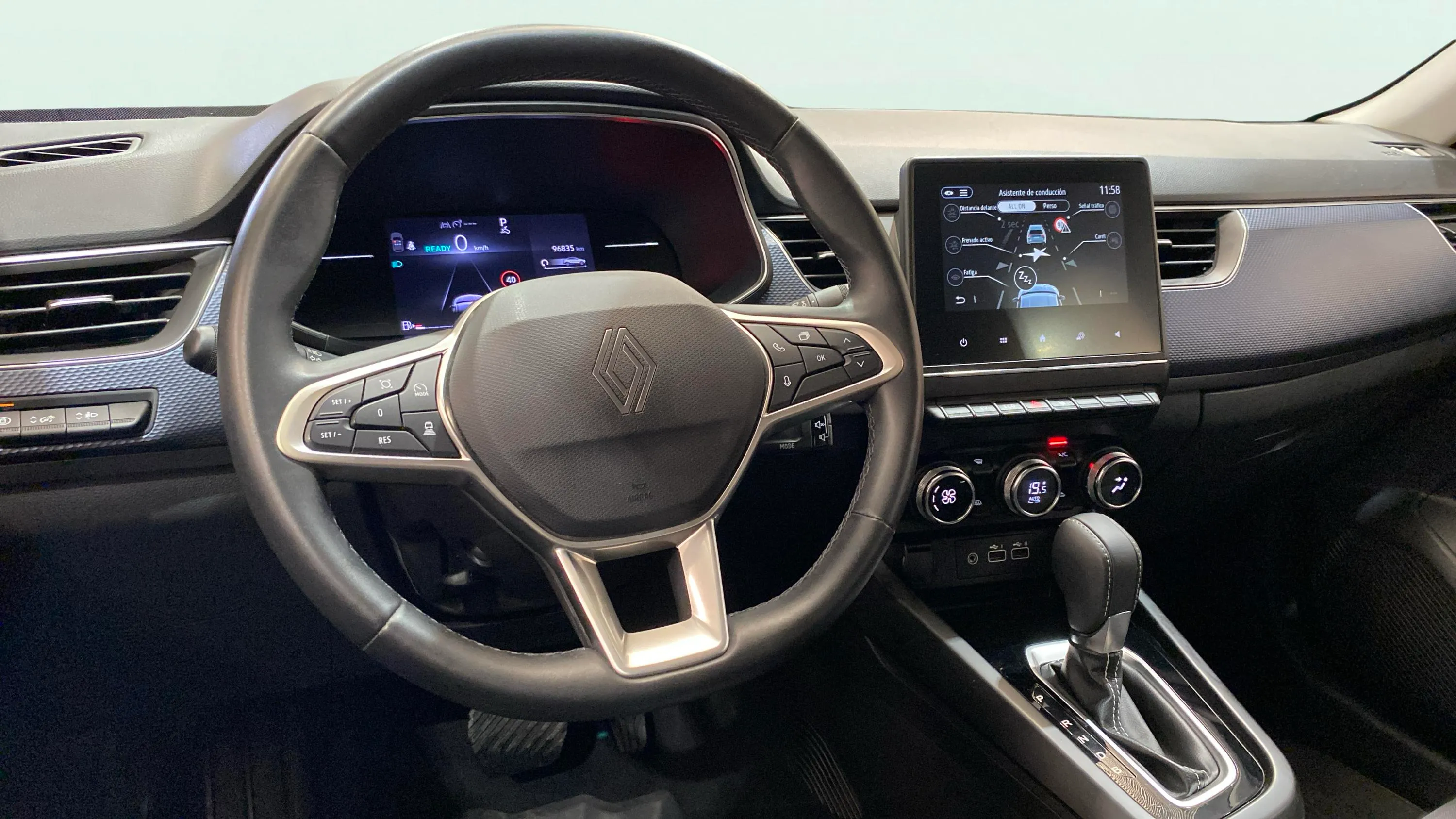Renault Arkana Evolution E-Tech full hybrid - foto 27