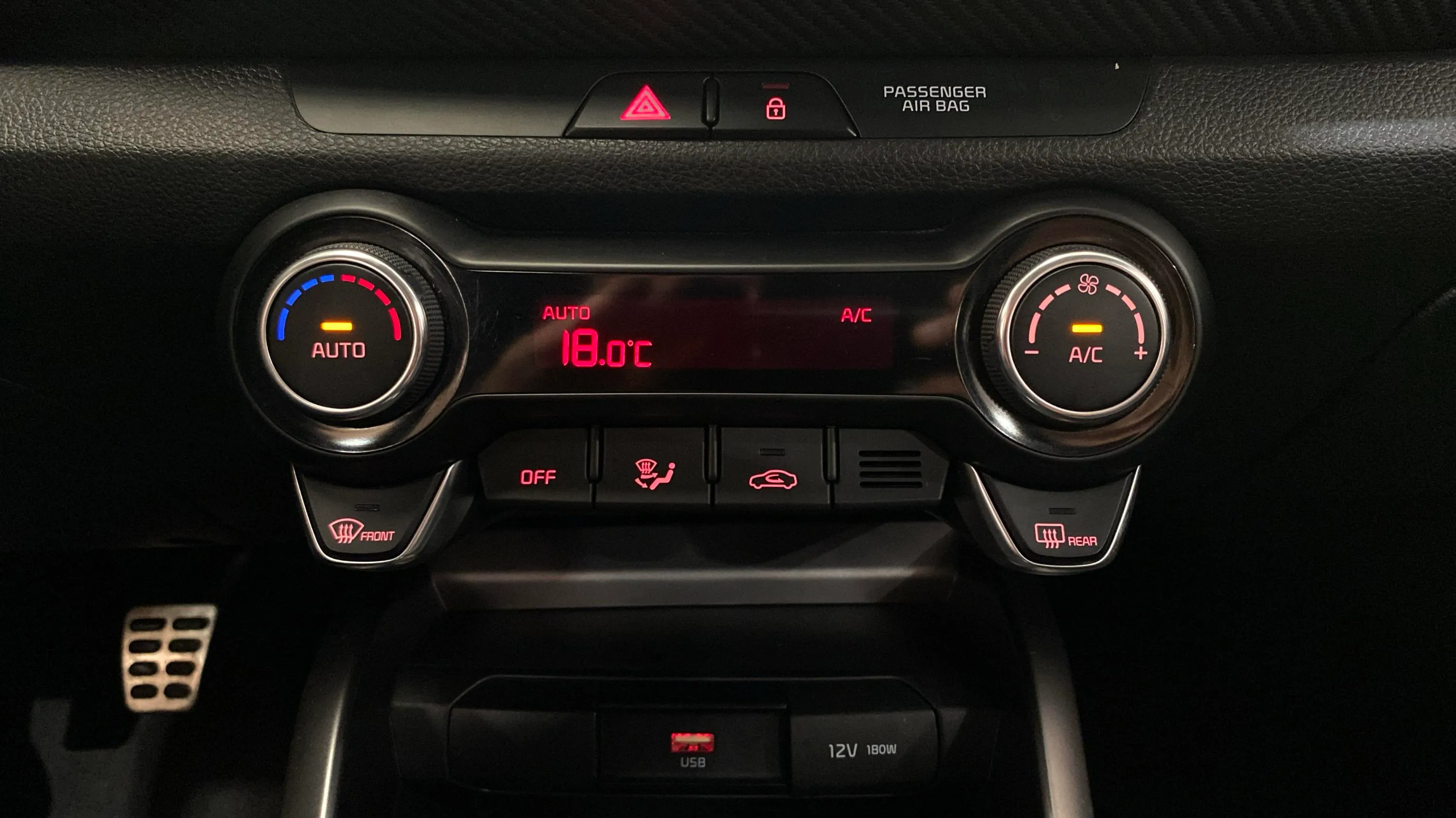 Kia Stonic 1.0 T-GDi MHEV GT Line - foto 30