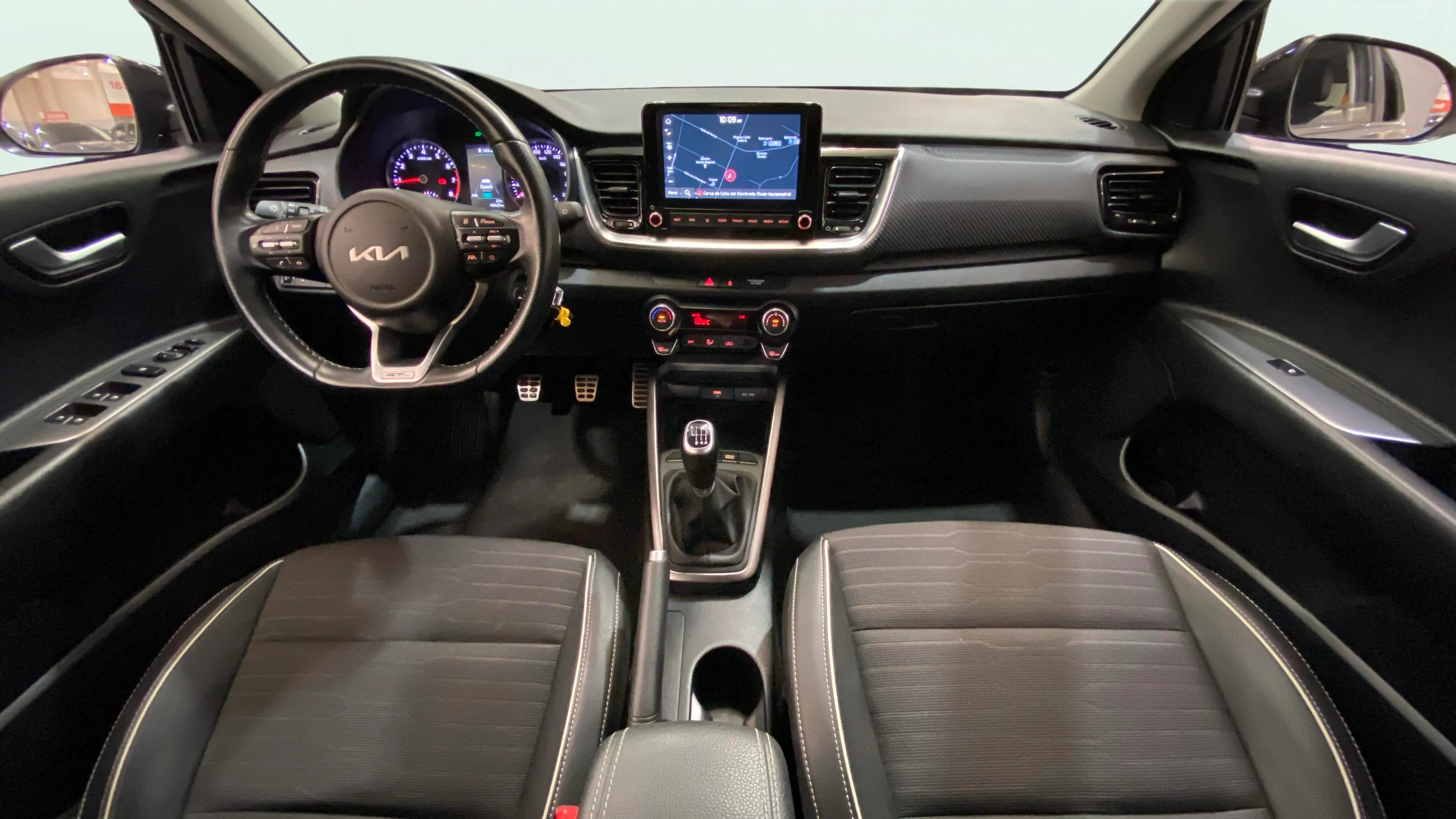 Kia Stonic 1.0 T-GDi MHEV GT Line - foto 13