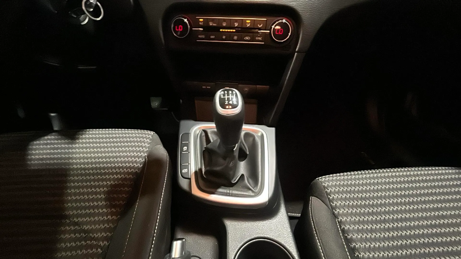 Kia Ceed 1.0 T-GDi Concept - foto 12