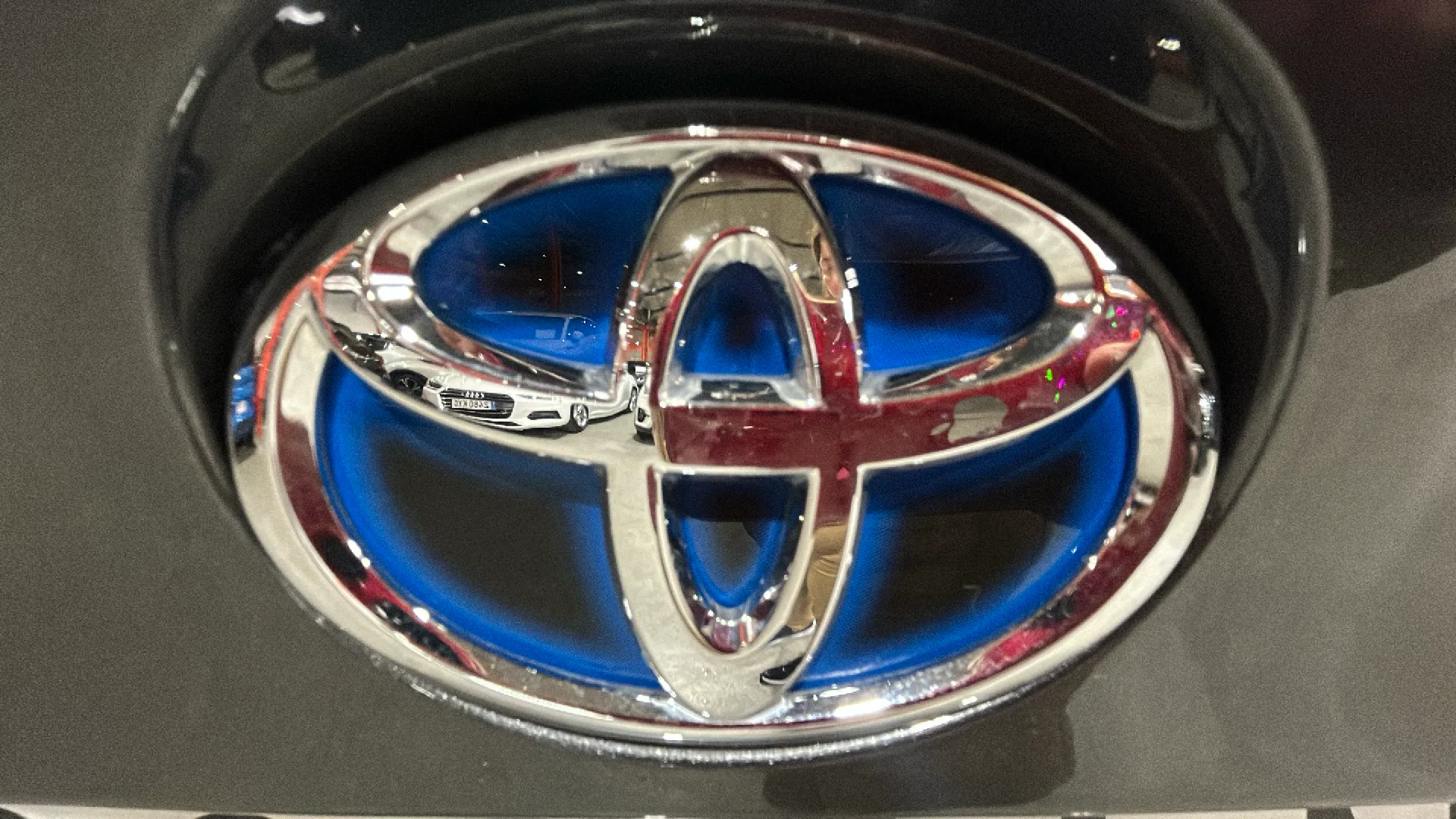 Toyota C-HR 1.8 125H Advance - foto 25