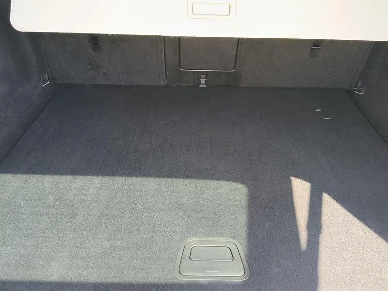 Volvo XC60 2.0 B4 D Plus Dark - foto 16