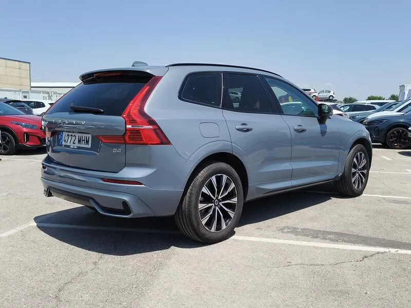 Volvo XC60 2.0 B4 D Plus Dark - foto 6