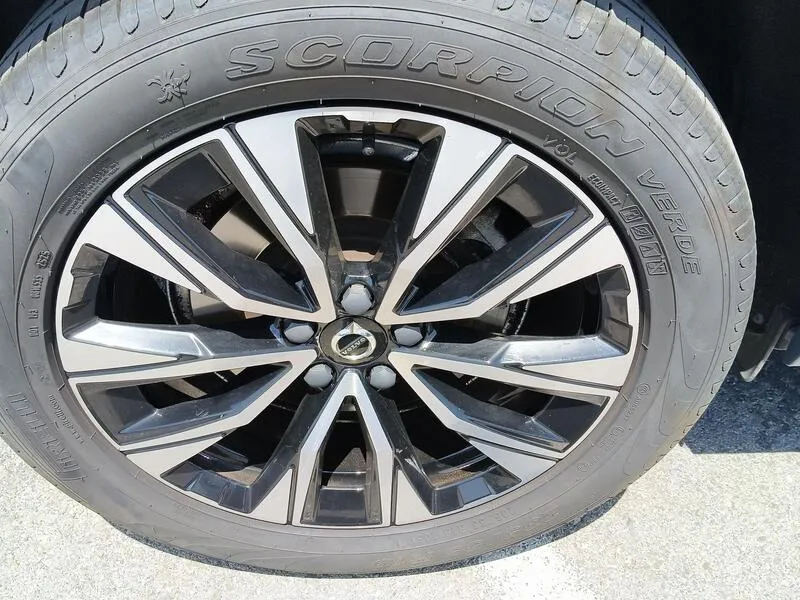 Volvo XC60 2.0 B4 D Plus Dark - foto 13