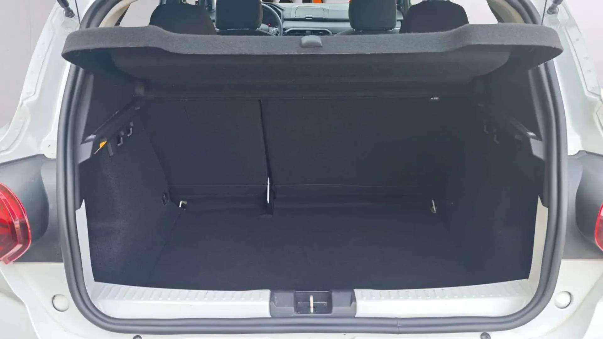 Dacia Sandero Comfort SCe - foto 23