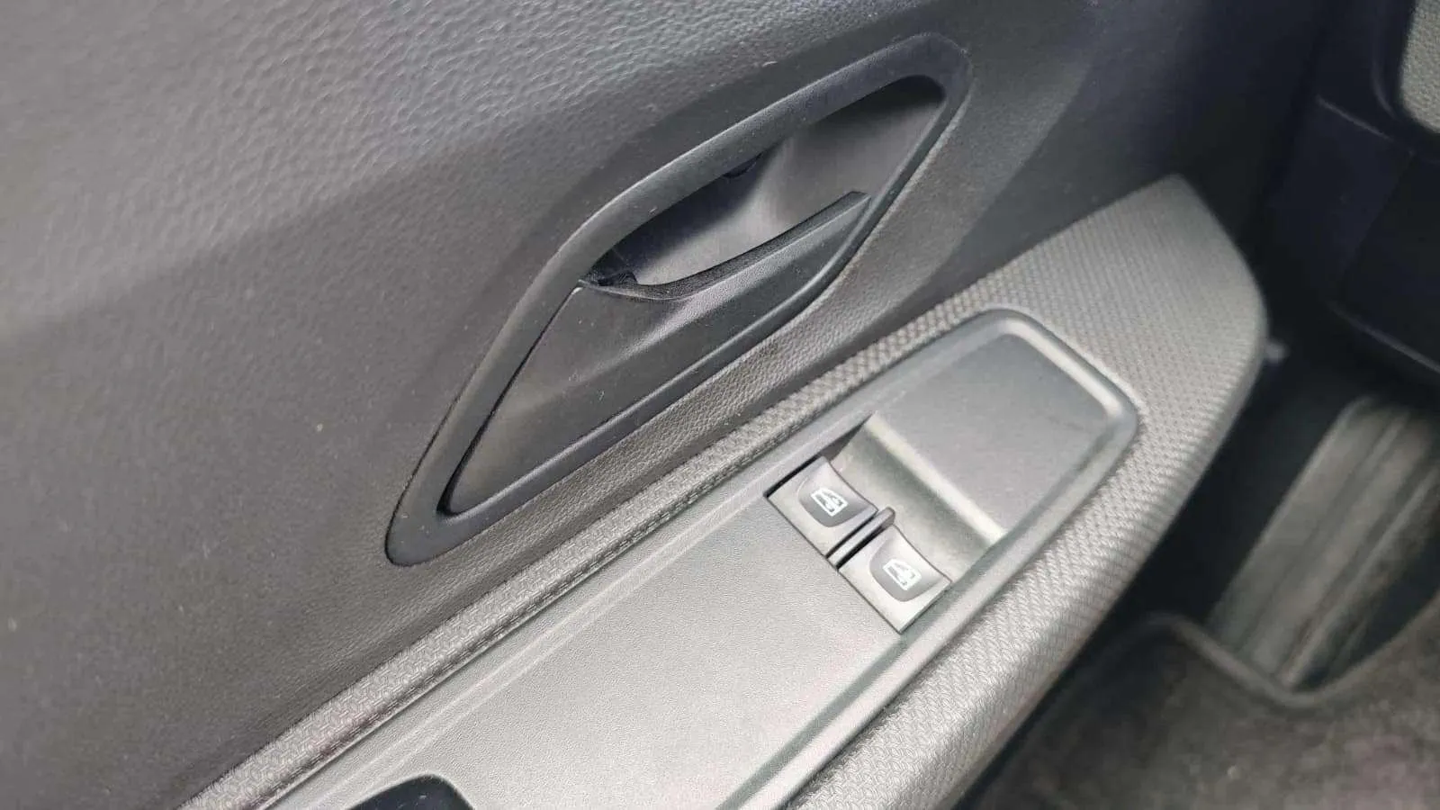 Dacia Sandero Comfort SCe - foto 20