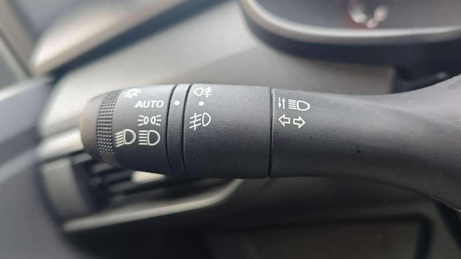 Dacia Sandero Comfort SCe - foto 13