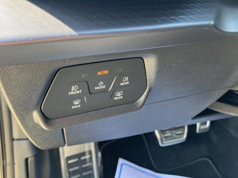 Cupra Formentor 1.5 TSI e-Hybrid - foto 37