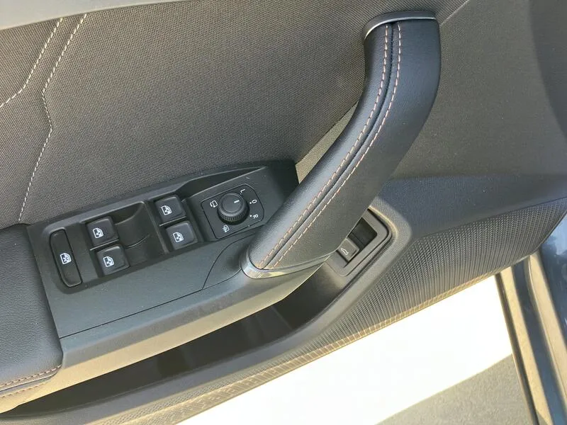 Cupra Formentor 1.5 TSI e-Hybrid - foto 36