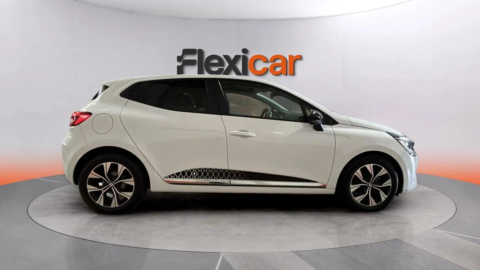Renault Clio Authentic SCe - foto 8